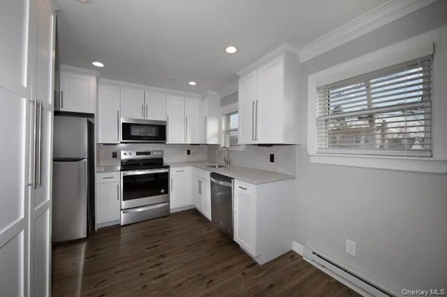 417 Windmill Avenue, Babylon, NY, 1 Bedroom Bedrooms, 3 Rooms Rooms,1 BathroomBathrooms,Residential Lease,For Rent,Windmill,0,1045046 417 Windmill Avenue, Babylon, NY, 1 Bedroom Bedrooms, 3 Rooms Rooms,1 BathroomBathrooms,Residential Lease,For Rent,Windmill,0,1045046