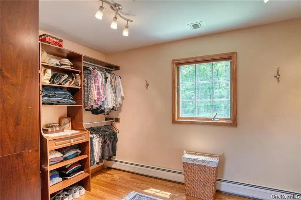 8 Roberts Drive, Monroe, NY, 3 Bedrooms Bedrooms, 9 Rooms Rooms,2 BathroomsBathrooms,Residential,For Rent,Roberts,0,1045047 8 Roberts Drive, Monroe, NY, 3 Bedrooms Bedrooms, 9 Rooms Rooms,2 BathroomsBathrooms,Residential,For Rent,Roberts,0,1045047