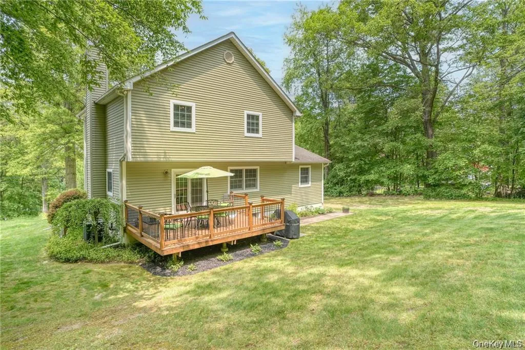 8 Roberts Drive, Monroe, NY, 3 Bedrooms Bedrooms, 9 Rooms Rooms,2 BathroomsBathrooms,Residential,For Rent,Roberts,0,1045047 8 Roberts Drive, Monroe, NY, 3 Bedrooms Bedrooms, 9 Rooms Rooms,2 BathroomsBathrooms,Residential,For Rent,Roberts,0,1045047
