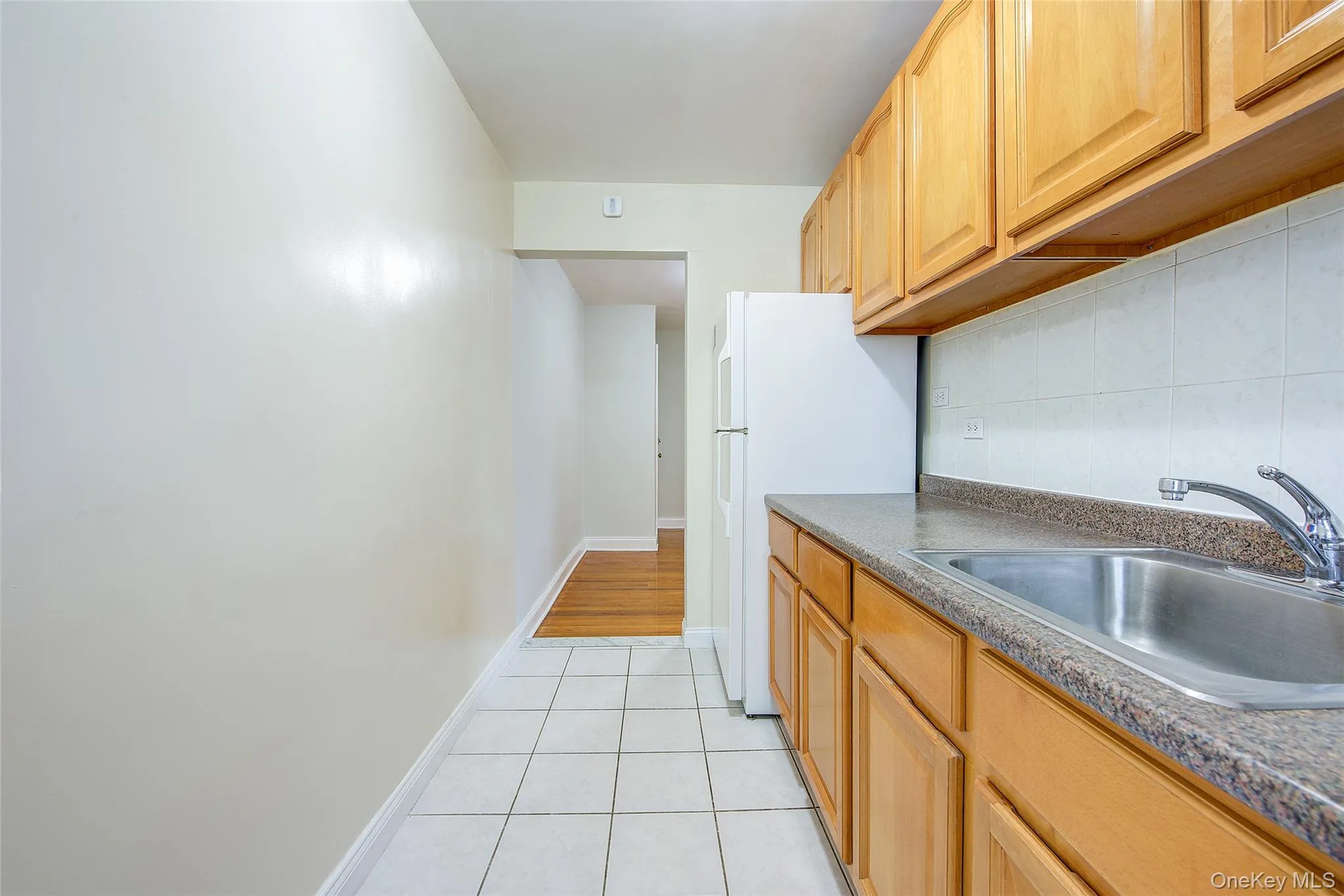 78-35 147th Street, New York, NY, 1 Bedroom Bedrooms, 3 Rooms Rooms,1 BathroomBathrooms,Residential,For Rent,147th,0,1045050 78-35 147th Street, New York, NY, 1 Bedroom Bedrooms, 3 Rooms Rooms,1 BathroomBathrooms,Residential,For Rent,147th,0,1045050