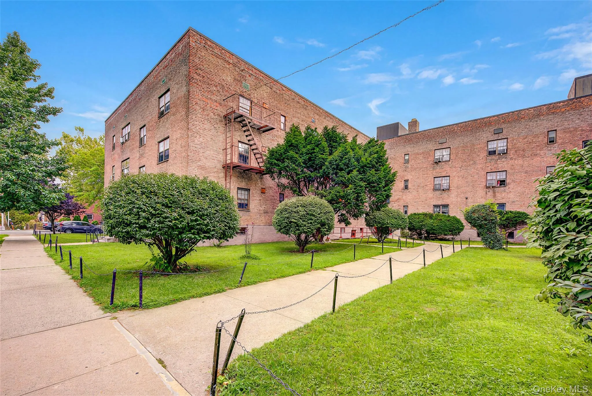 78-35 147th Street, New York, NY, 1 Bedroom Bedrooms, 3 Rooms Rooms,1 BathroomBathrooms,Residential,For Rent,147th,0,1045050 78-35 147th Street, New York, NY, 1 Bedroom Bedrooms, 3 Rooms Rooms,1 BathroomBathrooms,Residential,For Rent,147th,0,1045050