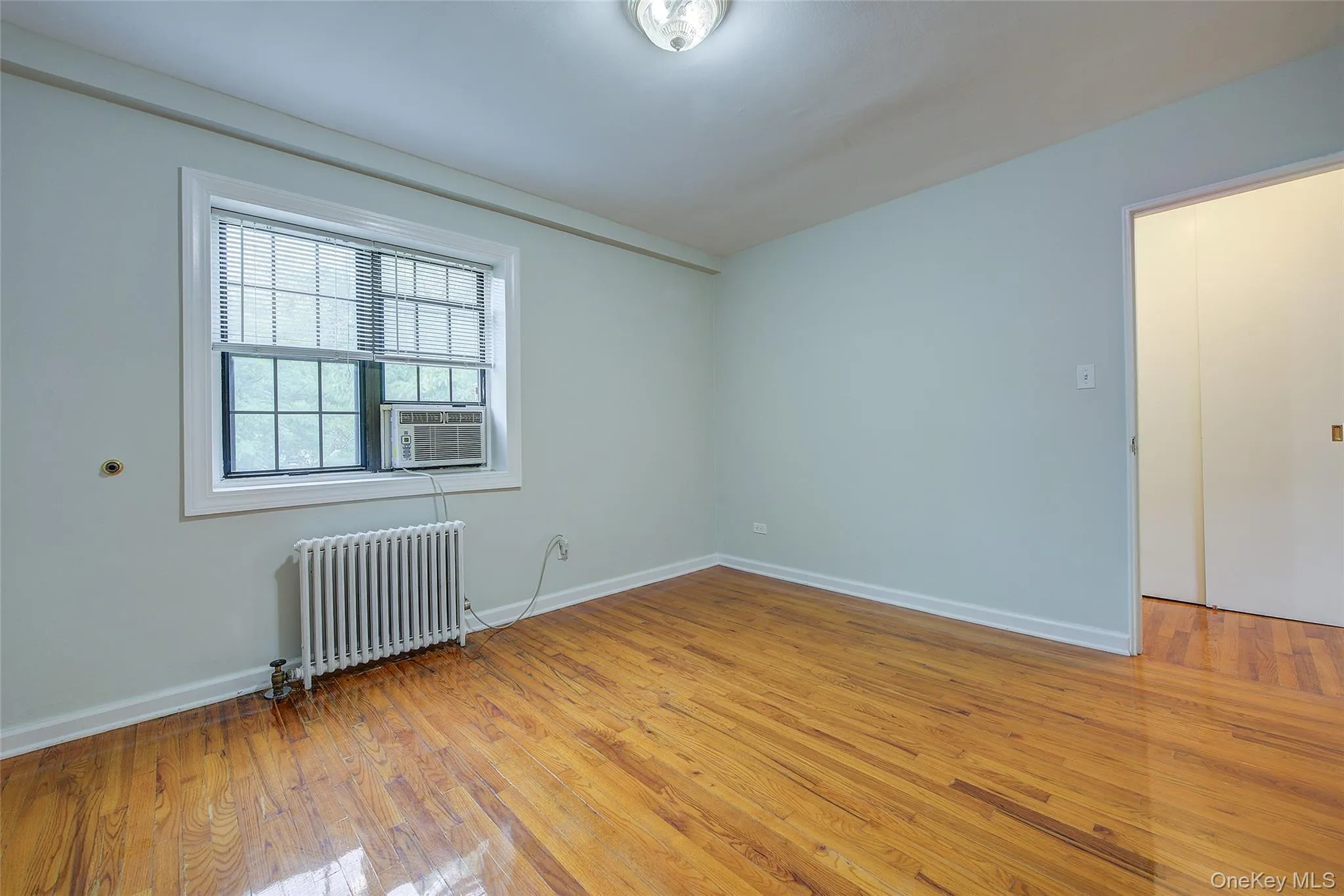 78-35 147th Street, New York, NY, 1 Bedroom Bedrooms, 3 Rooms Rooms,1 BathroomBathrooms,Residential,For Rent,147th,0,1045050 78-35 147th Street, New York, NY, 1 Bedroom Bedrooms, 3 Rooms Rooms,1 BathroomBathrooms,Residential,For Rent,147th,0,1045050