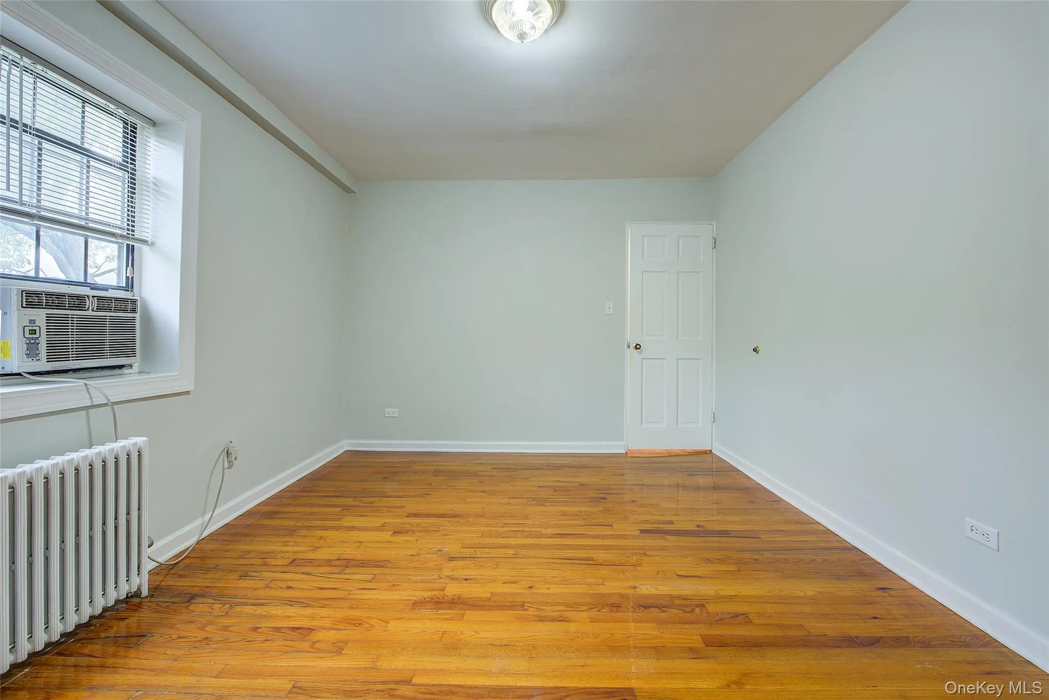 78-35 147th Street, New York, NY, 1 Bedroom Bedrooms, 3 Rooms Rooms,1 BathroomBathrooms,Residential,For Rent,147th,0,1045050 78-35 147th Street, New York, NY, 1 Bedroom Bedrooms, 3 Rooms Rooms,1 BathroomBathrooms,Residential,For Rent,147th,0,1045050