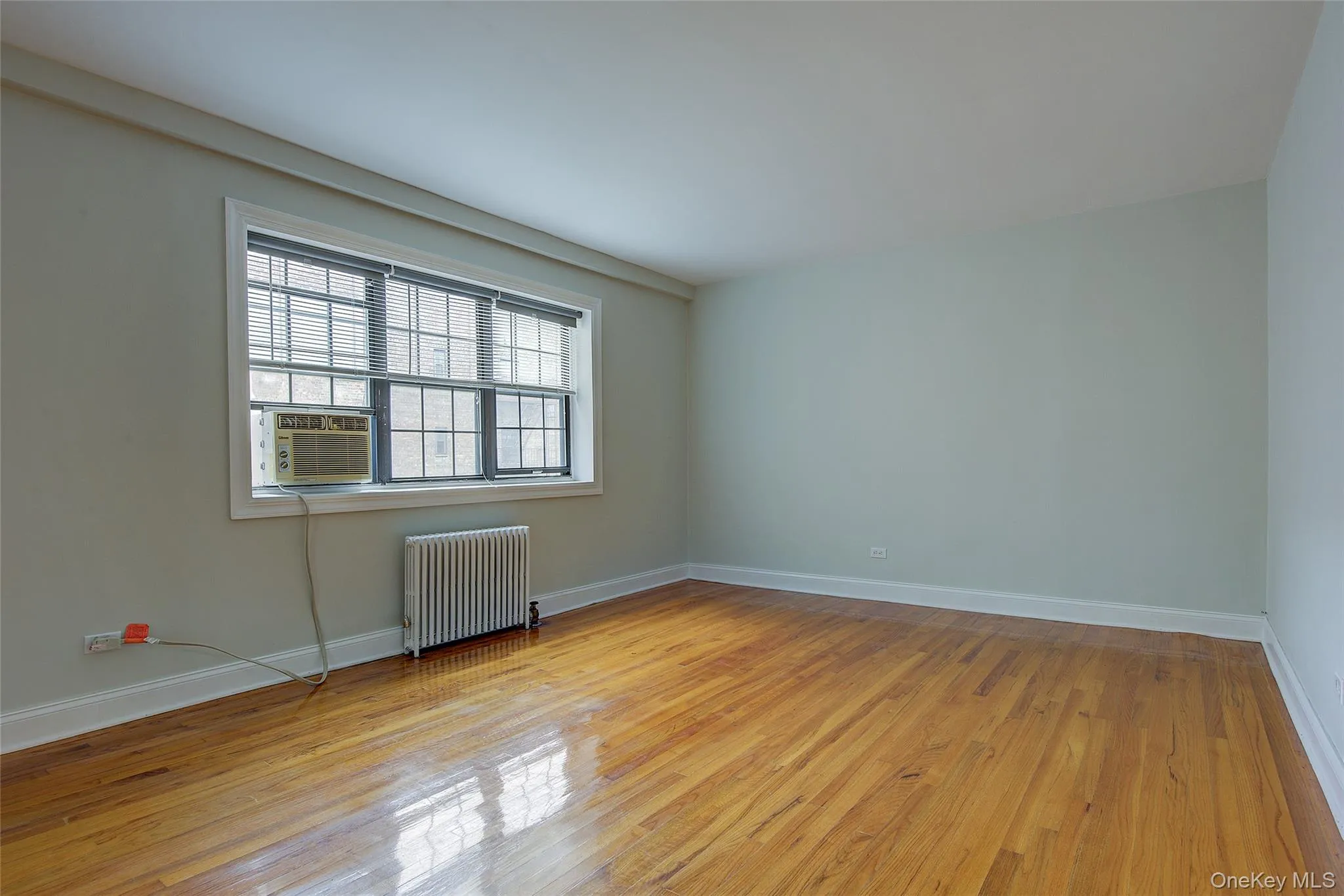 78-35 147th Street, New York, NY, 1 Bedroom Bedrooms, 3 Rooms Rooms,1 BathroomBathrooms,Residential,For Rent,147th,0,1045050 78-35 147th Street, New York, NY, 1 Bedroom Bedrooms, 3 Rooms Rooms,1 BathroomBathrooms,Residential,For Rent,147th,0,1045050
