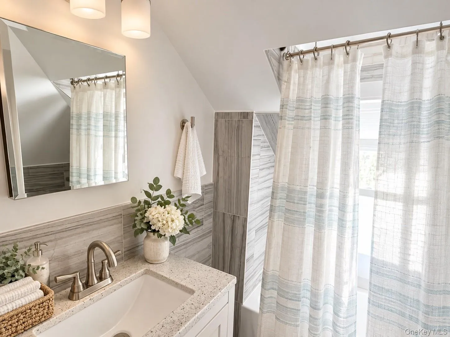 Light bright bathroom virtually staged. Light bright bathroom virtually staged.