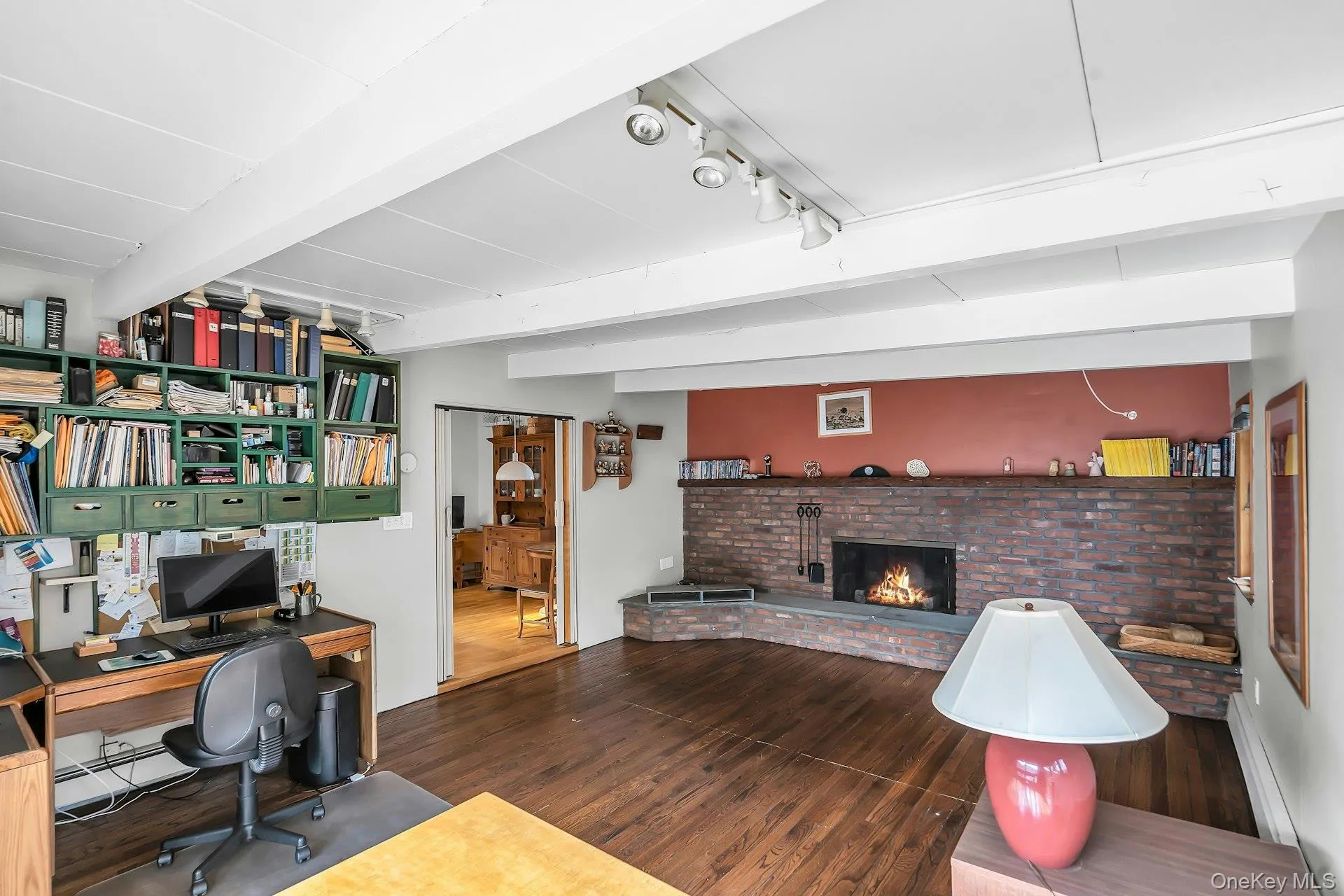 23 Redleaf Lane, Smithtown, NY, 4 Bedrooms Bedrooms, 8 Rooms Rooms,2 BathroomsBathrooms,Residential,For Rent,Redleaf,0,1045064 23 Redleaf Lane, Smithtown, NY, 4 Bedrooms Bedrooms, 8 Rooms Rooms,2 BathroomsBathrooms,Residential,For Rent,Redleaf,0,1045064