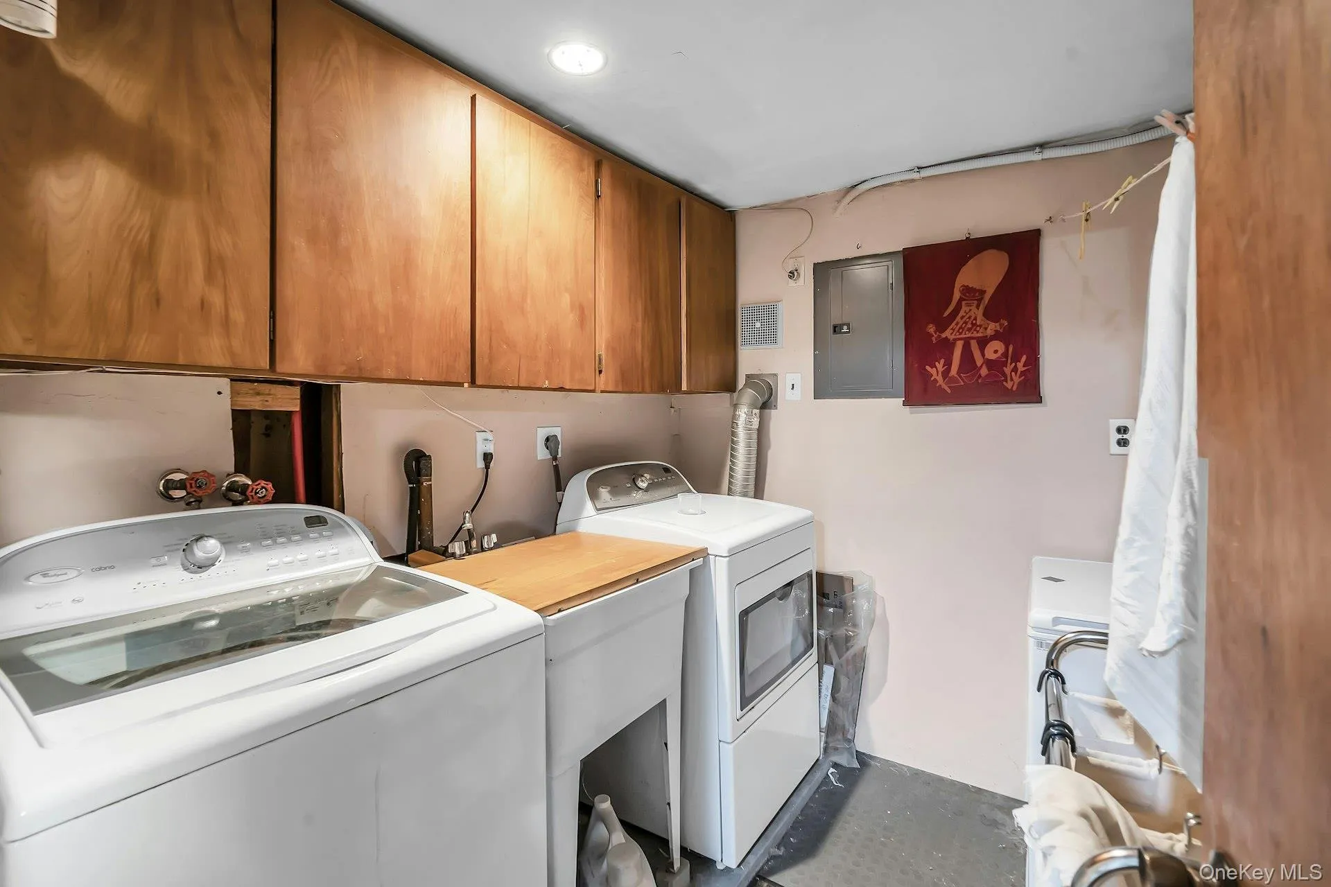 23 Redleaf Lane, Smithtown, NY, 4 Bedrooms Bedrooms, 8 Rooms Rooms,2 BathroomsBathrooms,Residential,For Rent,Redleaf,0,1045064 23 Redleaf Lane, Smithtown, NY, 4 Bedrooms Bedrooms, 8 Rooms Rooms,2 BathroomsBathrooms,Residential,For Rent,Redleaf,0,1045064