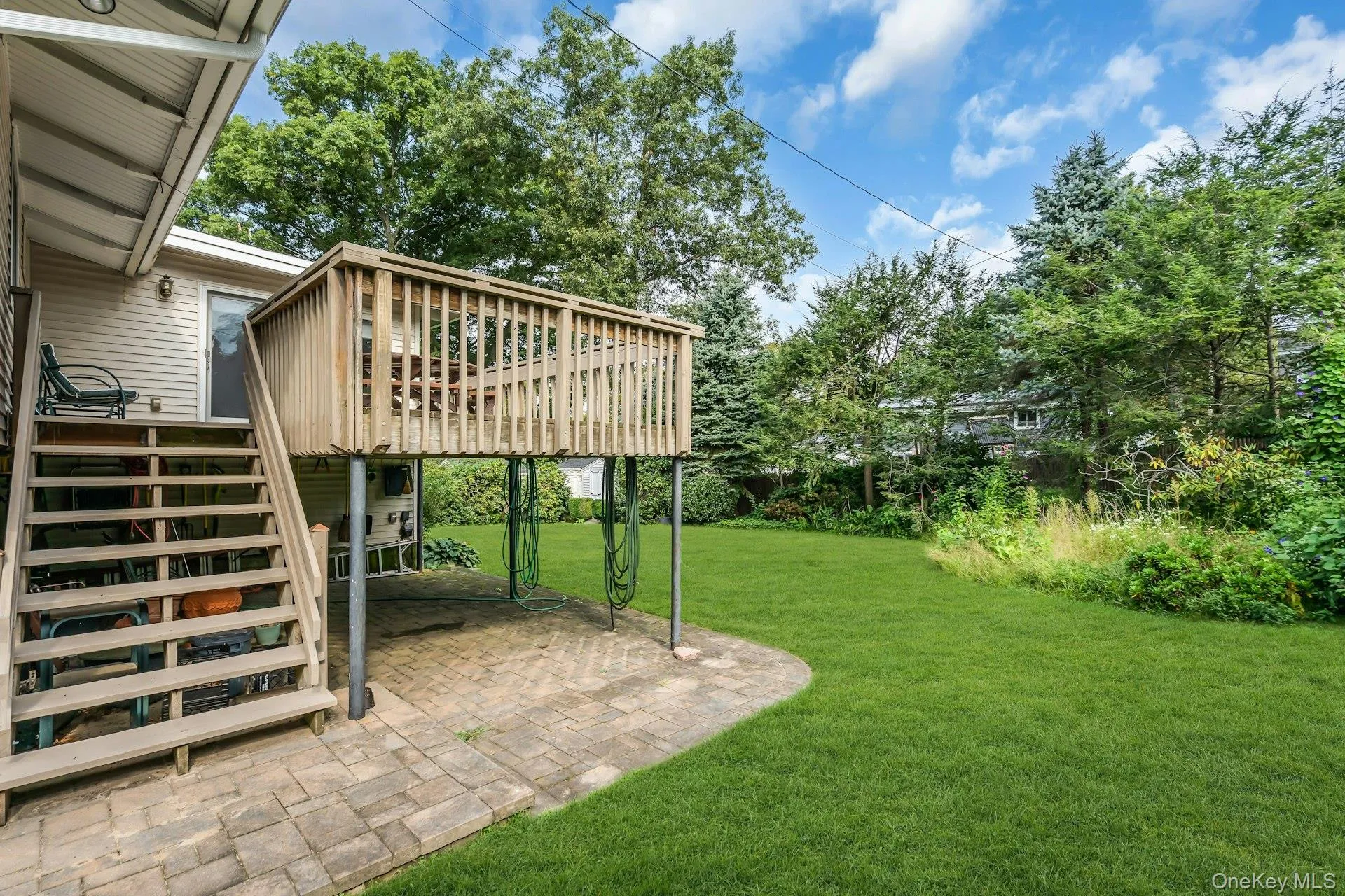 23 Redleaf Lane, Smithtown, NY, 4 Bedrooms Bedrooms, 8 Rooms Rooms,2 BathroomsBathrooms,Residential,For Rent,Redleaf,0,1045064 23 Redleaf Lane, Smithtown, NY, 4 Bedrooms Bedrooms, 8 Rooms Rooms,2 BathroomsBathrooms,Residential,For Rent,Redleaf,0,1045064