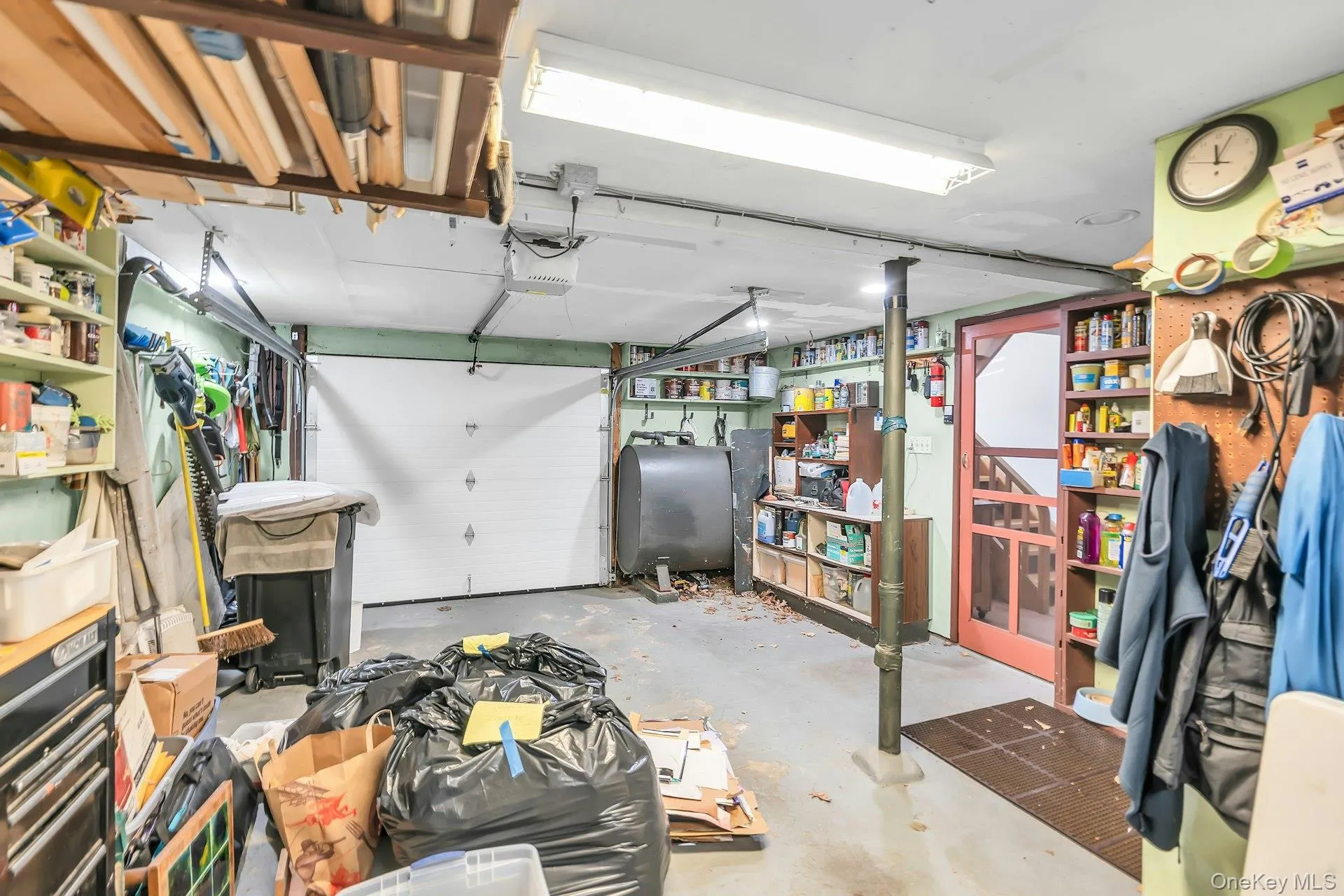 23 Redleaf Lane, Smithtown, NY, 4 Bedrooms Bedrooms, 8 Rooms Rooms,2 BathroomsBathrooms,Residential,For Rent,Redleaf,0,1045064 23 Redleaf Lane, Smithtown, NY, 4 Bedrooms Bedrooms, 8 Rooms Rooms,2 BathroomsBathrooms,Residential,For Rent,Redleaf,0,1045064