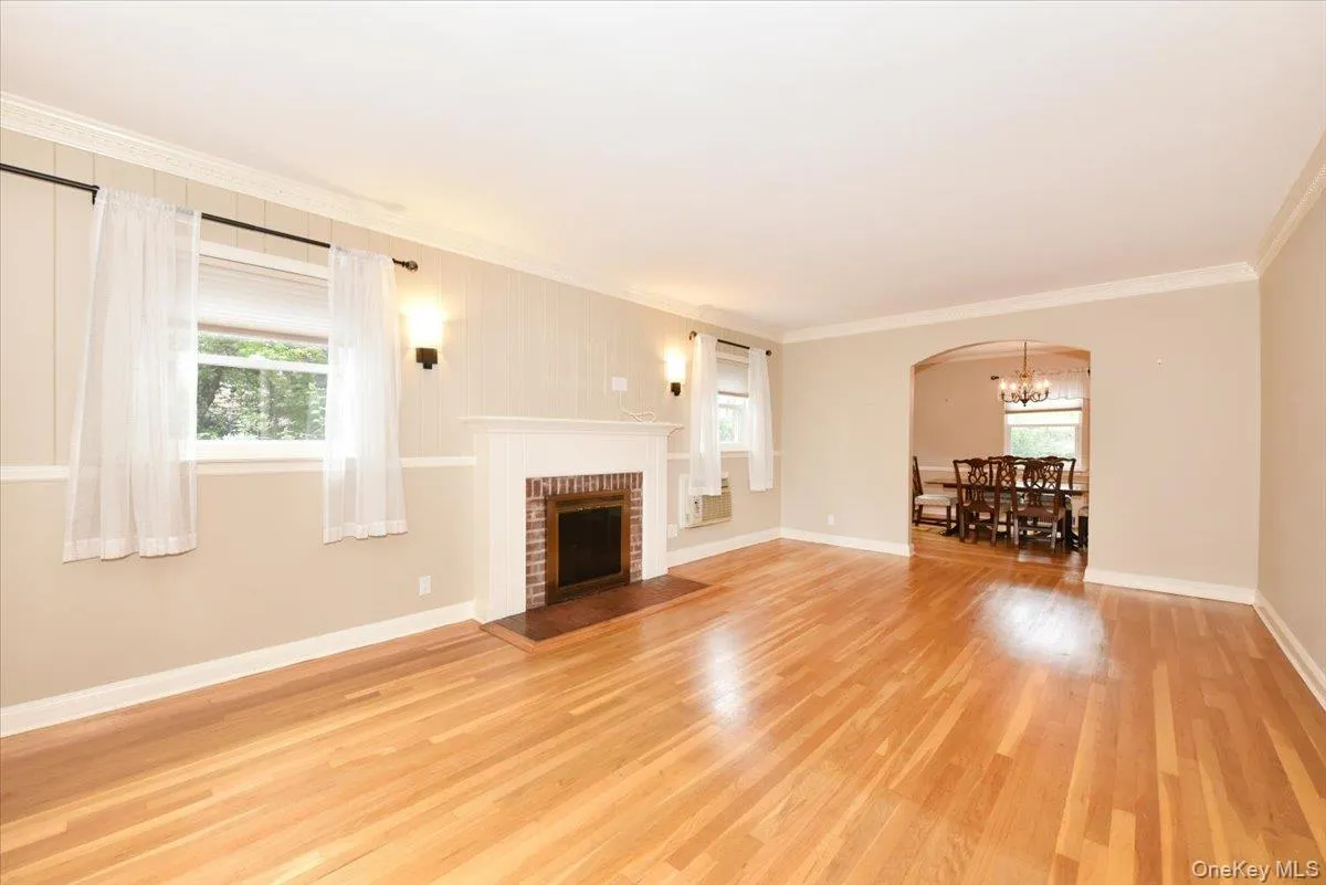 7503 196th Street, New York, NY, 3 Bedrooms Bedrooms, 6 Rooms Rooms,2 BathroomsBathrooms,Residential Lease,For Rent,196th,0,1045065 7503 196th Street, New York, NY, 3 Bedrooms Bedrooms, 6 Rooms Rooms,2 BathroomsBathrooms,Residential Lease,For Rent,196th,0,1045065