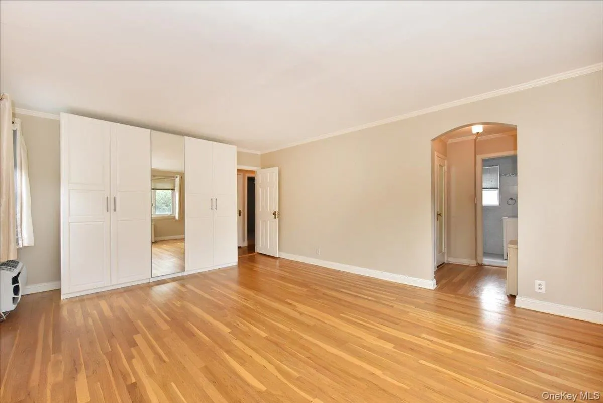 7503 196th Street, New York, NY, 3 Bedrooms Bedrooms, 6 Rooms Rooms,2 BathroomsBathrooms,Residential Lease,For Rent,196th,0,1045065 7503 196th Street, New York, NY, 3 Bedrooms Bedrooms, 6 Rooms Rooms,2 BathroomsBathrooms,Residential Lease,For Rent,196th,0,1045065
