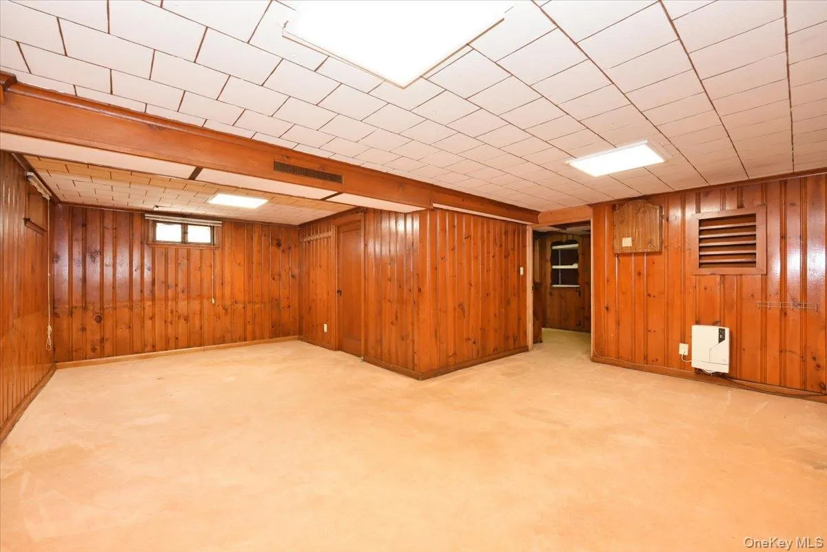7503 196th Street, New York, NY, 3 Bedrooms Bedrooms, 6 Rooms Rooms,2 BathroomsBathrooms,Residential Lease,For Rent,196th,0,1045065 7503 196th Street, New York, NY, 3 Bedrooms Bedrooms, 6 Rooms Rooms,2 BathroomsBathrooms,Residential Lease,For Rent,196th,0,1045065