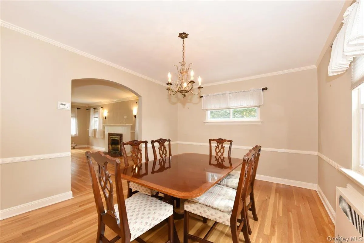 7503 196th Street, New York, NY, 3 Bedrooms Bedrooms, 6 Rooms Rooms,2 BathroomsBathrooms,Residential Lease,For Rent,196th,0,1045065 7503 196th Street, New York, NY, 3 Bedrooms Bedrooms, 6 Rooms Rooms,2 BathroomsBathrooms,Residential Lease,For Rent,196th,0,1045065