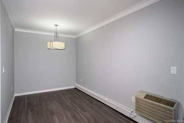 666 Fulton Street, Oyster Bay, NY, 1 Bedroom Bedrooms, 4 Rooms Rooms,1 BathroomBathrooms,Residential Lease,For Rent,Fulton,0,1045068 666 Fulton Street, Oyster Bay, NY, 1 Bedroom Bedrooms, 4 Rooms Rooms,1 BathroomBathrooms,Residential Lease,For Rent,Fulton,0,1045068