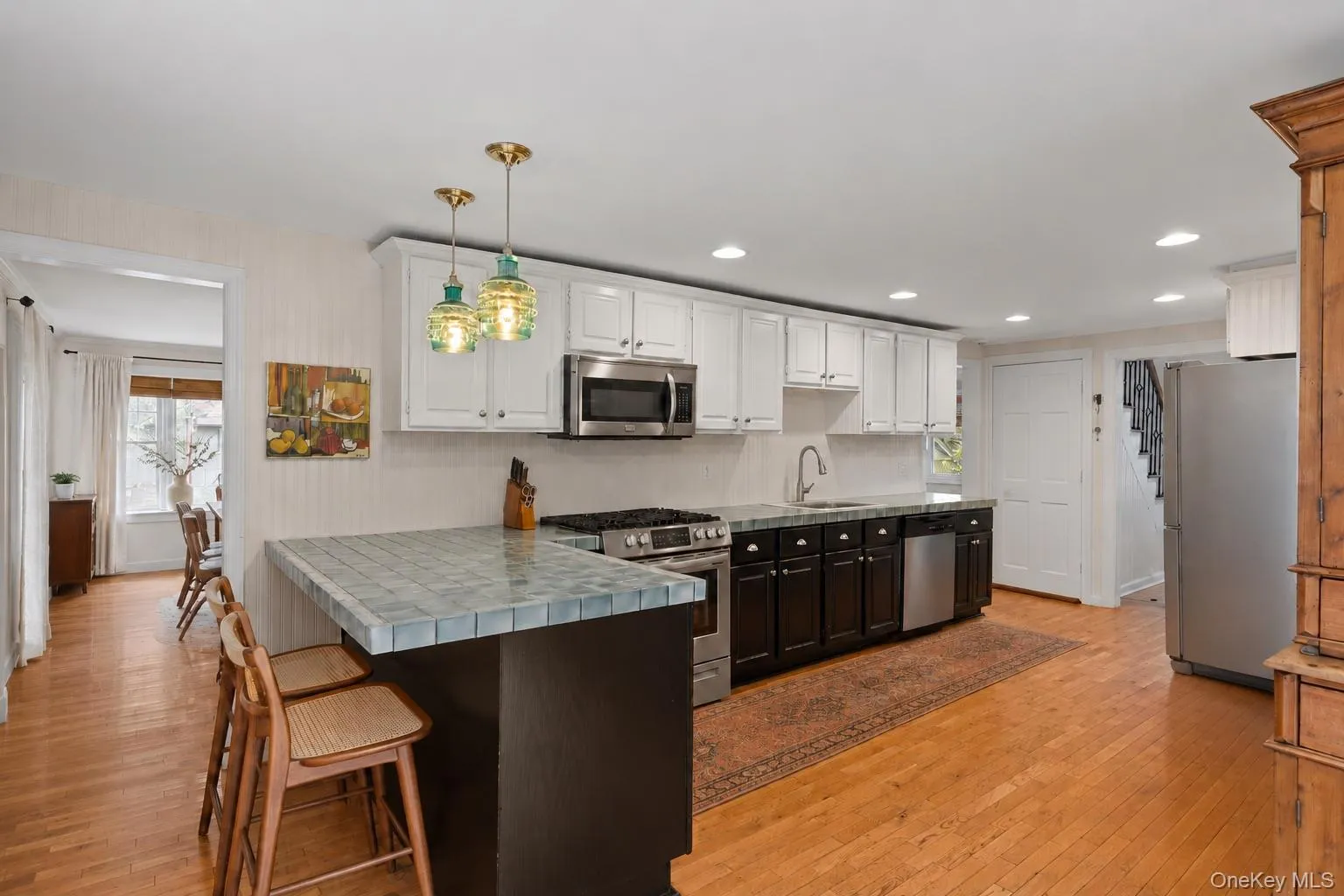 18 Walnut Avenue, Brookhaven, NY, 3 Bedrooms Bedrooms, 9 Rooms Rooms,2 BathroomsBathrooms,Residential Lease,For Rent,Walnut,0,1045073 18 Walnut Avenue, Brookhaven, NY, 3 Bedrooms Bedrooms, 9 Rooms Rooms,2 BathroomsBathrooms,Residential Lease,For Rent,Walnut,0,1045073