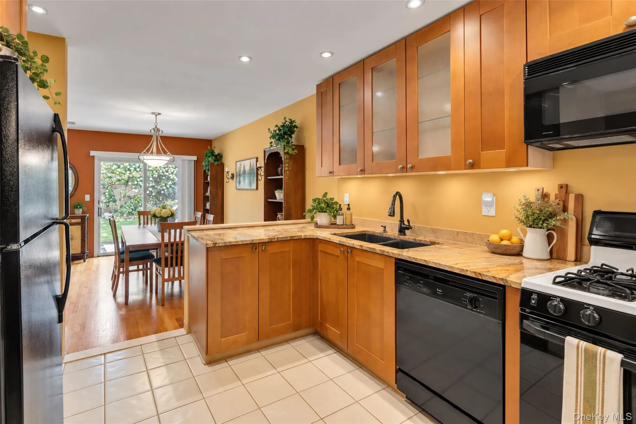 14 Kristin Lane, Smithtown, NY, 2 Bedrooms Bedrooms, 5 Rooms Rooms,2 BathroomsBathrooms,Residential,For Rent,Kristin,0,1045081 14 Kristin Lane, Smithtown, NY, 2 Bedrooms Bedrooms, 5 Rooms Rooms,2 BathroomsBathrooms,Residential,For Rent,Kristin,0,1045081