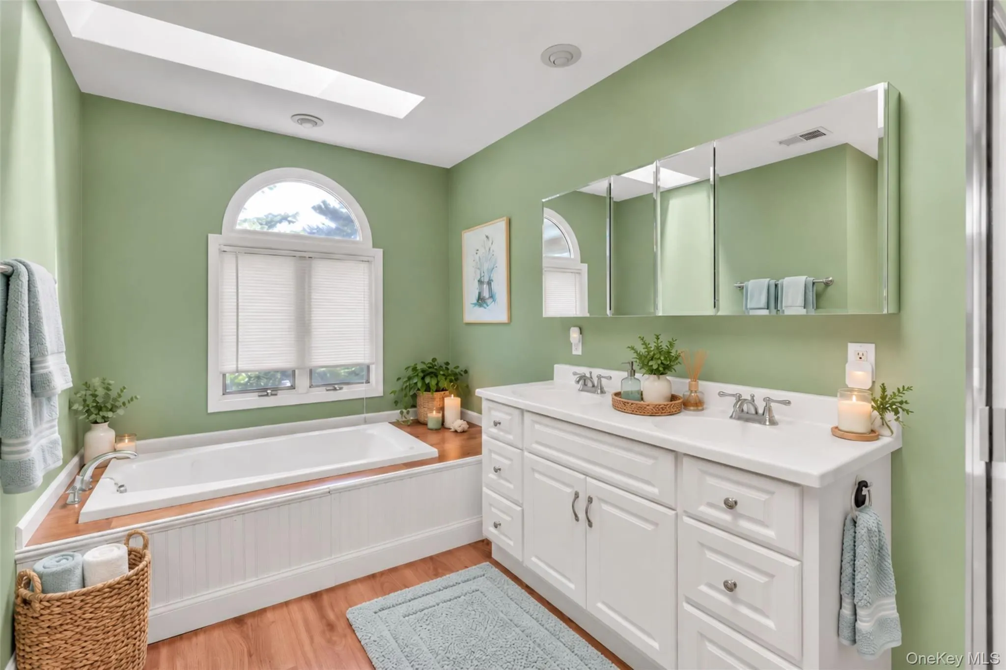 14 Kristin Lane, Smithtown, NY, 2 Bedrooms Bedrooms, 5 Rooms Rooms,2 BathroomsBathrooms,Residential,For Rent,Kristin,0,1045081 14 Kristin Lane, Smithtown, NY, 2 Bedrooms Bedrooms, 5 Rooms Rooms,2 BathroomsBathrooms,Residential,For Rent,Kristin,0,1045081