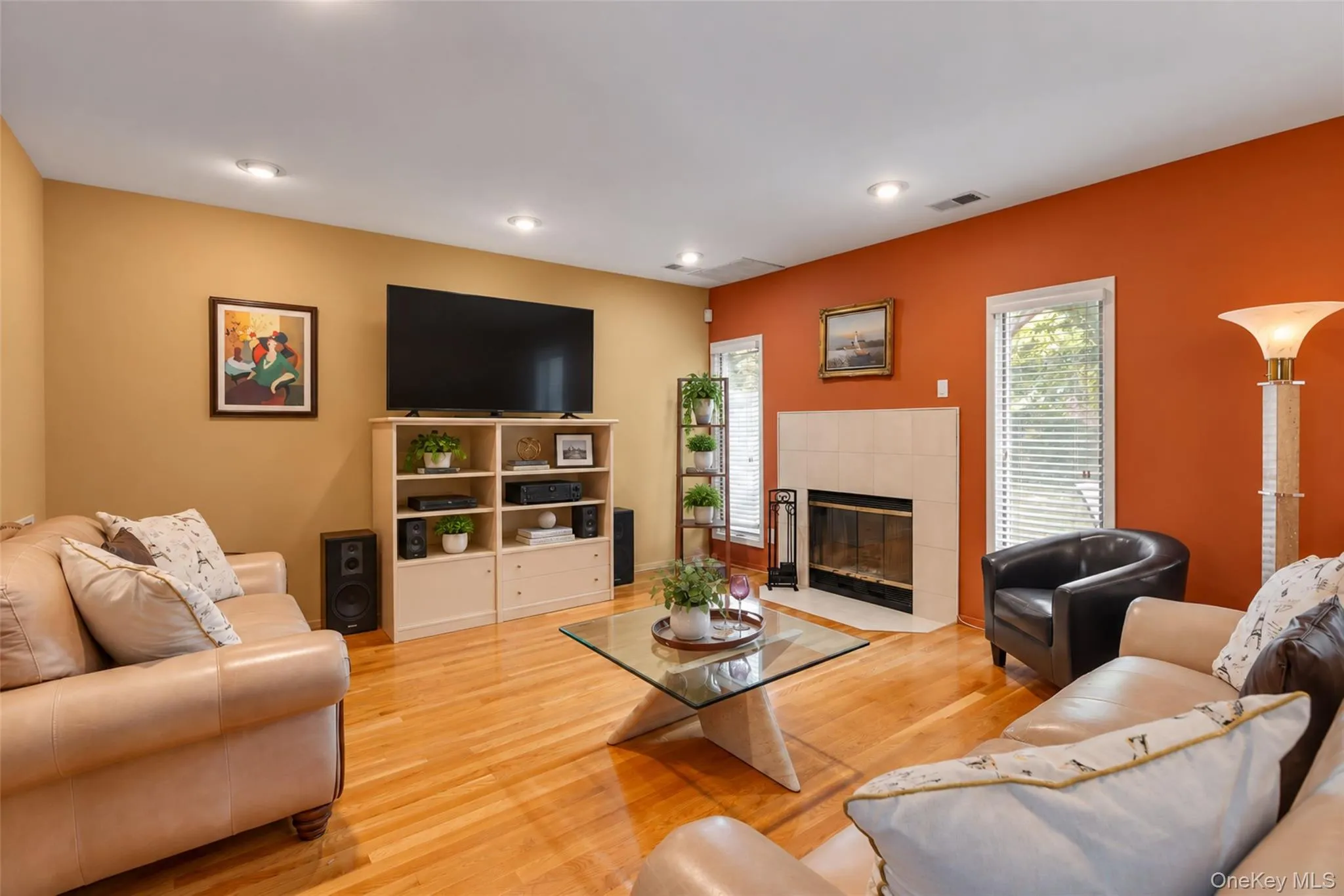 14 Kristin Lane, Smithtown, NY, 2 Bedrooms Bedrooms, 5 Rooms Rooms,2 BathroomsBathrooms,Residential,For Rent,Kristin,0,1045081 14 Kristin Lane, Smithtown, NY, 2 Bedrooms Bedrooms, 5 Rooms Rooms,2 BathroomsBathrooms,Residential,For Rent,Kristin,0,1045081