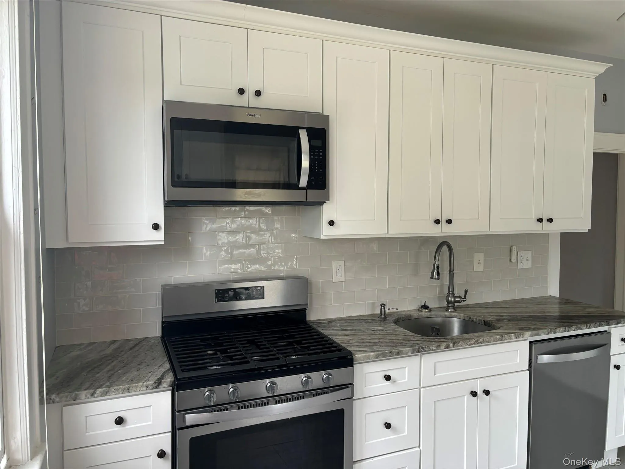 31 Forest Avenue, Ossining, NY, 2 Bedrooms Bedrooms, 4 Rooms Rooms,1 BathroomBathrooms,Residential Lease,For Rent,Forest,0,1045086 31 Forest Avenue, Ossining, NY, 2 Bedrooms Bedrooms, 4 Rooms Rooms,1 BathroomBathrooms,Residential Lease,For Rent,Forest,0,1045086
