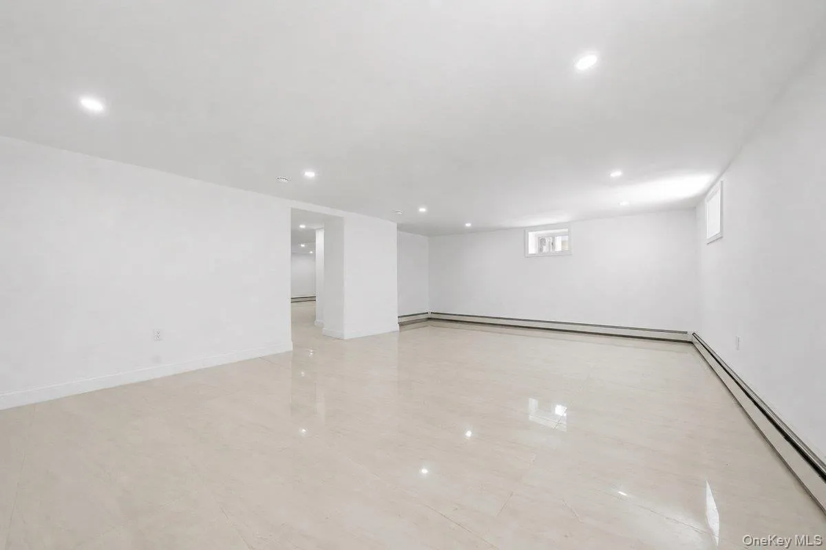 90-28 212th Street, New York, NY, 8 Bedrooms Bedrooms, 14 Rooms Rooms,4 BathroomsBathrooms,Residential,For Rent,212th,0,1045091 90-28 212th Street, New York, NY, 8 Bedrooms Bedrooms, 14 Rooms Rooms,4 BathroomsBathrooms,Residential,For Rent,212th,0,1045091