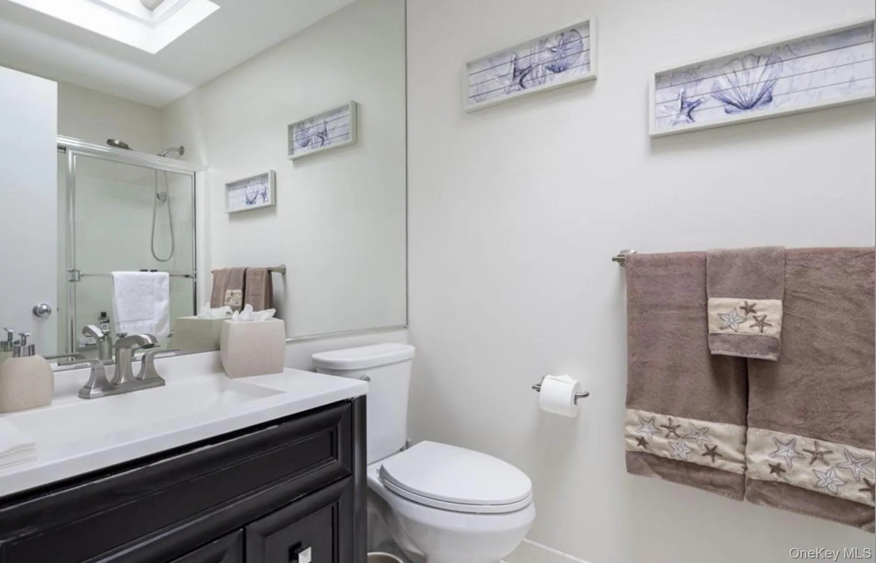20 Pheasant Run, Southampton, NY, 5 Bedrooms Bedrooms, 8 Rooms Rooms,3 BathroomsBathrooms,Residential,For Rent,Pheasant,0,1045094 20 Pheasant Run, Southampton, NY, 5 Bedrooms Bedrooms, 8 Rooms Rooms,3 BathroomsBathrooms,Residential,For Rent,Pheasant,0,1045094