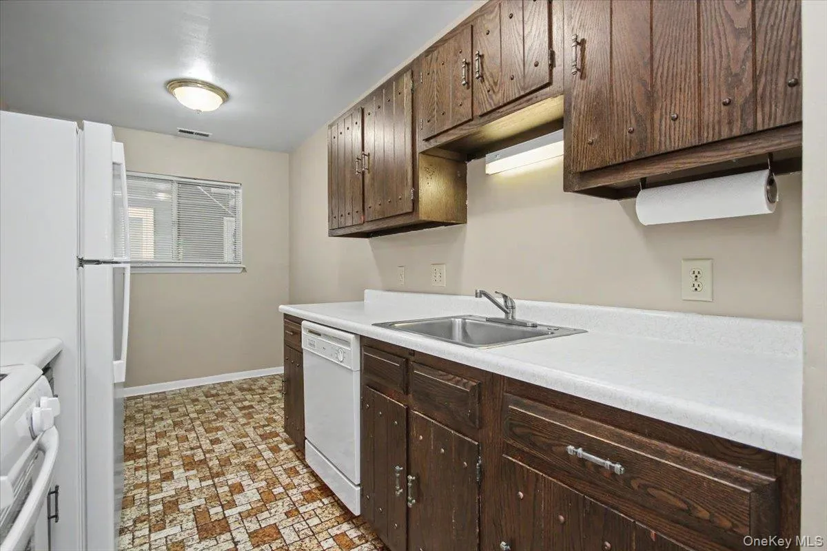 902 Commons Way, Fishkill, NY, 2 Bedrooms Bedrooms, 5 Rooms Rooms,2 BathroomsBathrooms,Residential,For Rent,Commons,0,1045095 902 Commons Way, Fishkill, NY, 2 Bedrooms Bedrooms, 5 Rooms Rooms,2 BathroomsBathrooms,Residential,For Rent,Commons,0,1045095