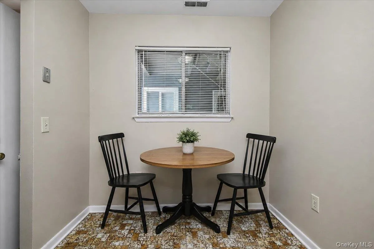 902 Commons Way, Fishkill, NY, 2 Bedrooms Bedrooms, 5 Rooms Rooms,2 BathroomsBathrooms,Residential,For Rent,Commons,0,1045095 902 Commons Way, Fishkill, NY, 2 Bedrooms Bedrooms, 5 Rooms Rooms,2 BathroomsBathrooms,Residential,For Rent,Commons,0,1045095