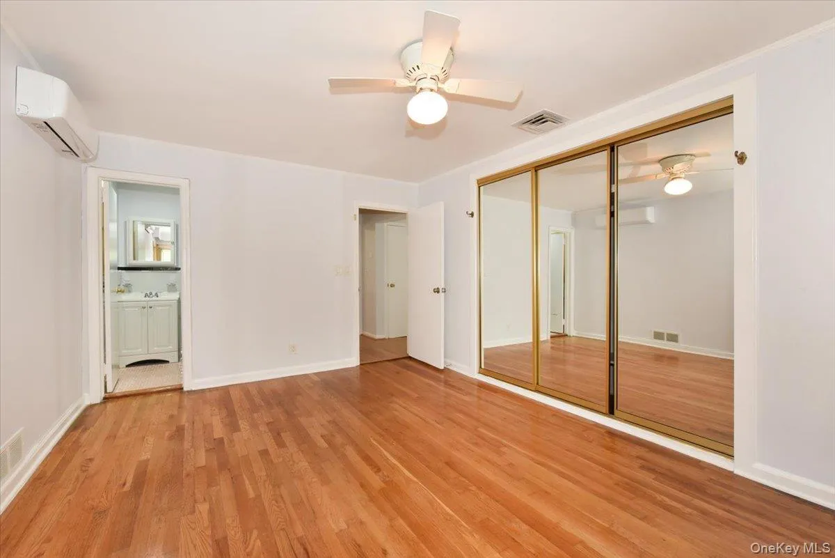 7515 196th Place, New York, NY, 4 Bedrooms Bedrooms, 7 Rooms Rooms,2 BathroomsBathrooms,Residential Lease,For Rent,196th,0,1045096 7515 196th Place, New York, NY, 4 Bedrooms Bedrooms, 7 Rooms Rooms,2 BathroomsBathrooms,Residential Lease,For Rent,196th,0,1045096