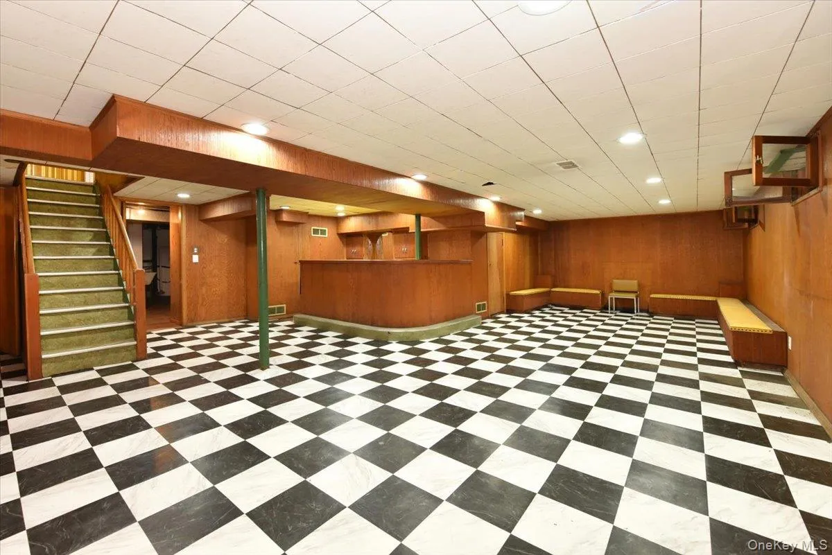 7515 196th Place, New York, NY, 4 Bedrooms Bedrooms, 7 Rooms Rooms,2 BathroomsBathrooms,Residential Lease,For Rent,196th,0,1045096 7515 196th Place, New York, NY, 4 Bedrooms Bedrooms, 7 Rooms Rooms,2 BathroomsBathrooms,Residential Lease,For Rent,196th,0,1045096