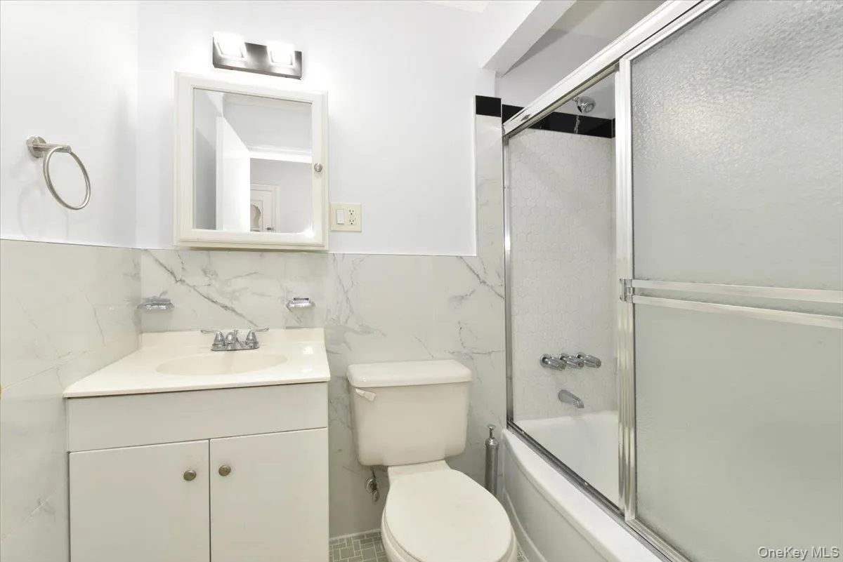 7515 196th Place, New York, NY, 4 Bedrooms Bedrooms, 7 Rooms Rooms,2 BathroomsBathrooms,Residential Lease,For Rent,196th,0,1045096 7515 196th Place, New York, NY, 4 Bedrooms Bedrooms, 7 Rooms Rooms,2 BathroomsBathrooms,Residential Lease,For Rent,196th,0,1045096