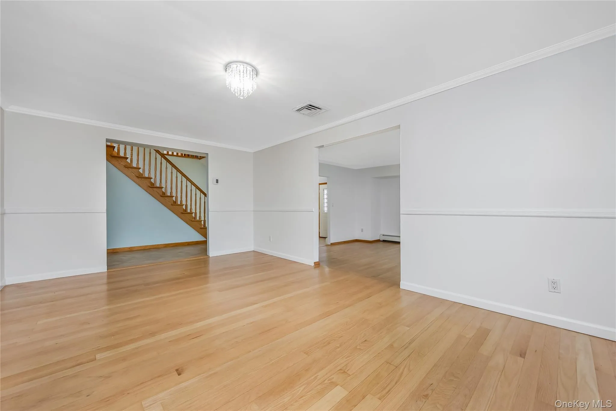 6 Mountain Laurel Lane, Smithtown, NY, 4 Bedrooms Bedrooms, 8 Rooms Rooms,2 BathroomsBathrooms,Residential,For Rent,Mountain Laurel,0,1045098 6 Mountain Laurel Lane, Smithtown, NY, 4 Bedrooms Bedrooms, 8 Rooms Rooms,2 BathroomsBathrooms,Residential,For Rent,Mountain Laurel,0,1045098