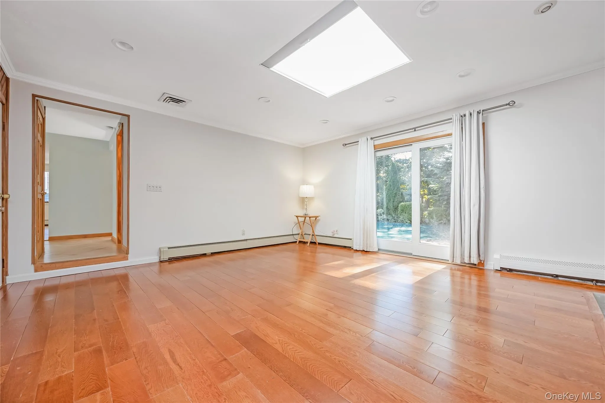 6 Mountain Laurel Lane, Smithtown, NY, 4 Bedrooms Bedrooms, 8 Rooms Rooms,2 BathroomsBathrooms,Residential,For Rent,Mountain Laurel,0,1045098 6 Mountain Laurel Lane, Smithtown, NY, 4 Bedrooms Bedrooms, 8 Rooms Rooms,2 BathroomsBathrooms,Residential,For Rent,Mountain Laurel,0,1045098