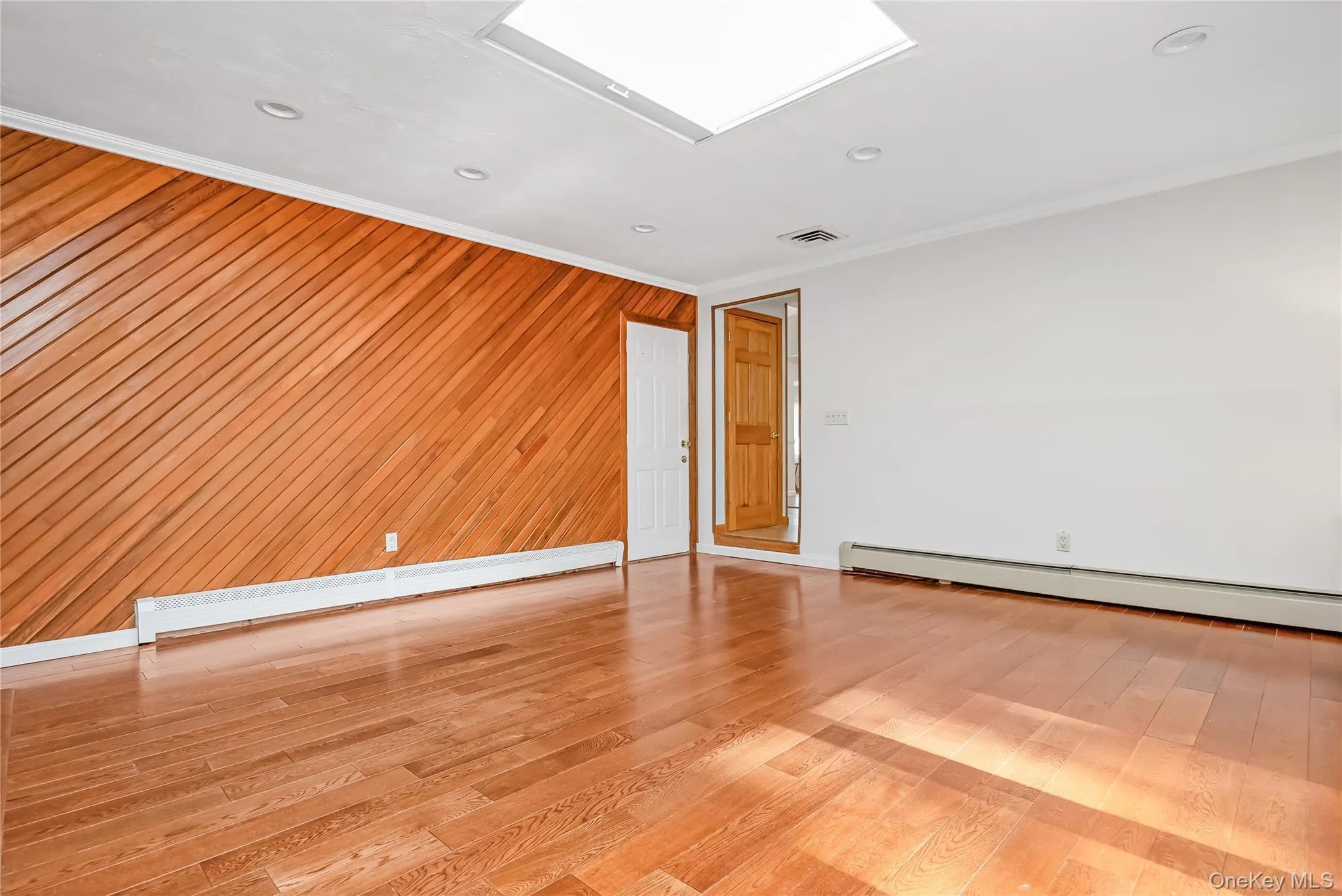 6 Mountain Laurel Lane, Smithtown, NY, 4 Bedrooms Bedrooms, 8 Rooms Rooms,2 BathroomsBathrooms,Residential,For Rent,Mountain Laurel,0,1045098 6 Mountain Laurel Lane, Smithtown, NY, 4 Bedrooms Bedrooms, 8 Rooms Rooms,2 BathroomsBathrooms,Residential,For Rent,Mountain Laurel,0,1045098