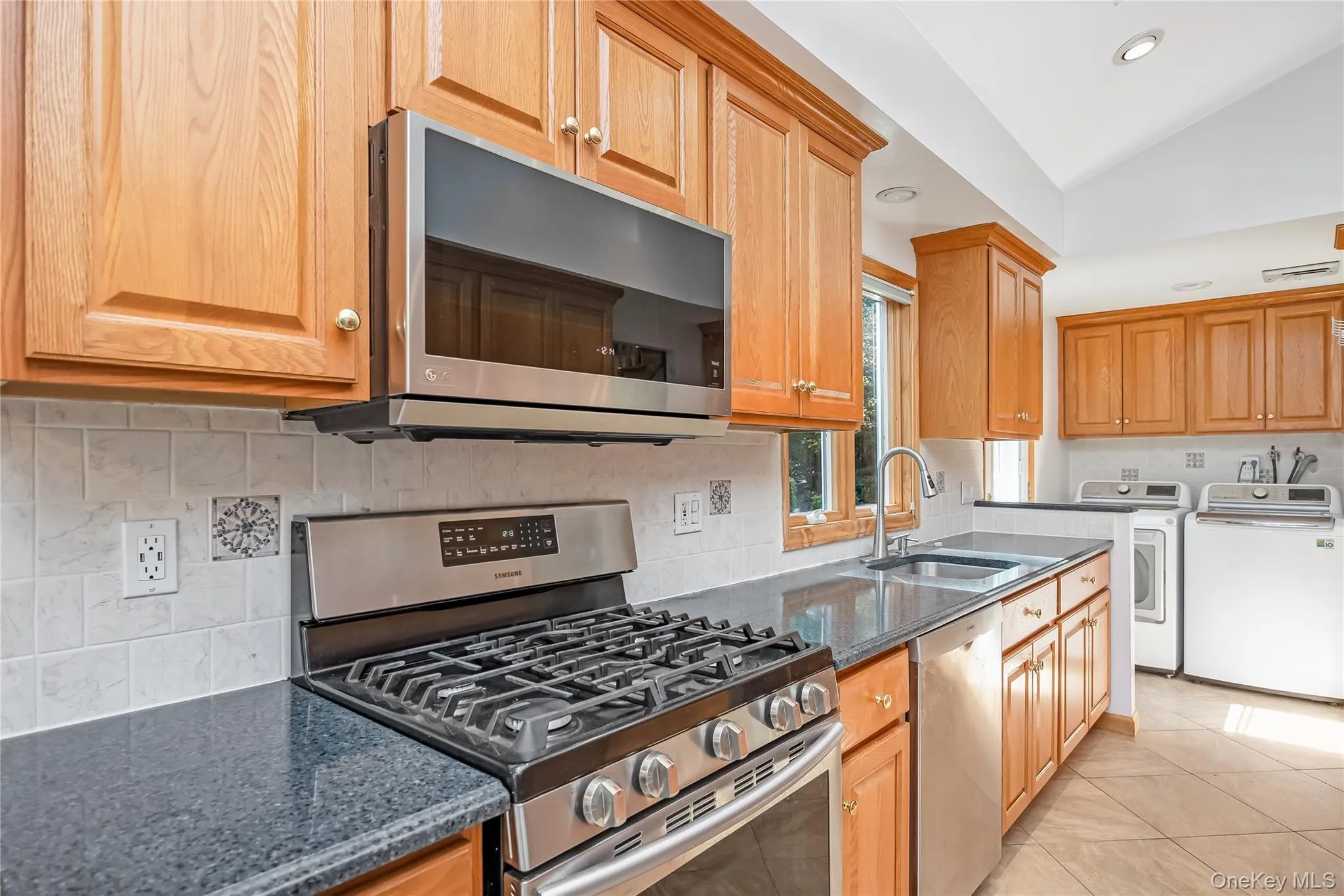 6 Mountain Laurel Lane, Smithtown, NY, 4 Bedrooms Bedrooms, 8 Rooms Rooms,2 BathroomsBathrooms,Residential,For Rent,Mountain Laurel,0,1045098 6 Mountain Laurel Lane, Smithtown, NY, 4 Bedrooms Bedrooms, 8 Rooms Rooms,2 BathroomsBathrooms,Residential,For Rent,Mountain Laurel,0,1045098