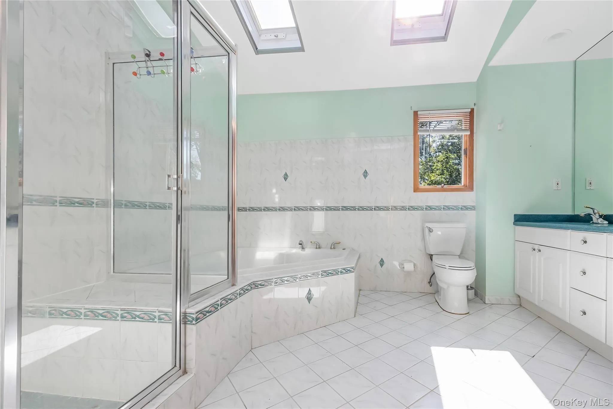 6 Mountain Laurel Lane, Smithtown, NY, 4 Bedrooms Bedrooms, 8 Rooms Rooms,2 BathroomsBathrooms,Residential,For Rent,Mountain Laurel,0,1045098 6 Mountain Laurel Lane, Smithtown, NY, 4 Bedrooms Bedrooms, 8 Rooms Rooms,2 BathroomsBathrooms,Residential,For Rent,Mountain Laurel,0,1045098