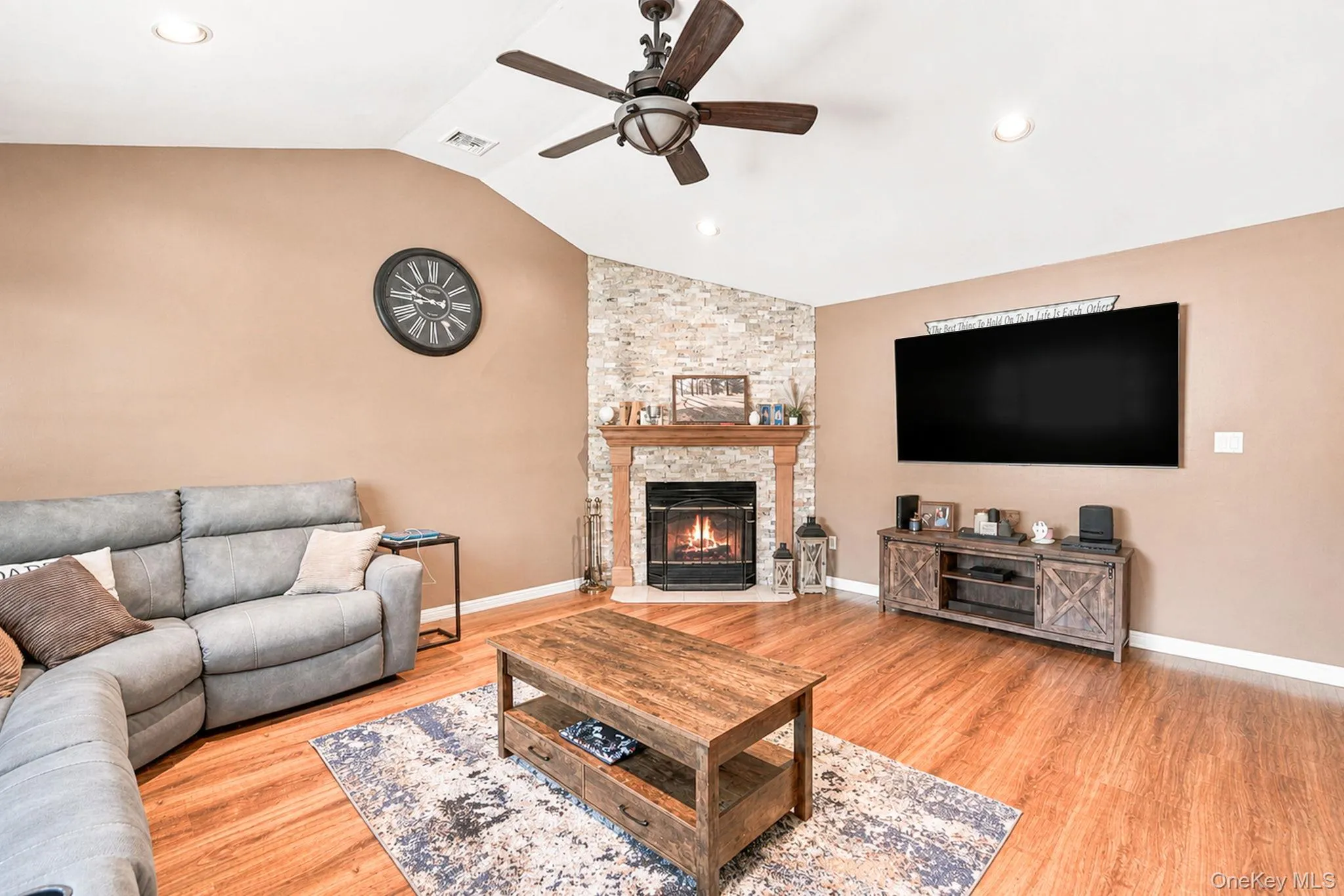 12 Sandpiper Lane, Brookhaven, NY, 3 Bedrooms Bedrooms, 7 Rooms Rooms,2 BathroomsBathrooms,Residential,For Rent,Sandpiper,0,1045102 12 Sandpiper Lane, Brookhaven, NY, 3 Bedrooms Bedrooms, 7 Rooms Rooms,2 BathroomsBathrooms,Residential,For Rent,Sandpiper,0,1045102