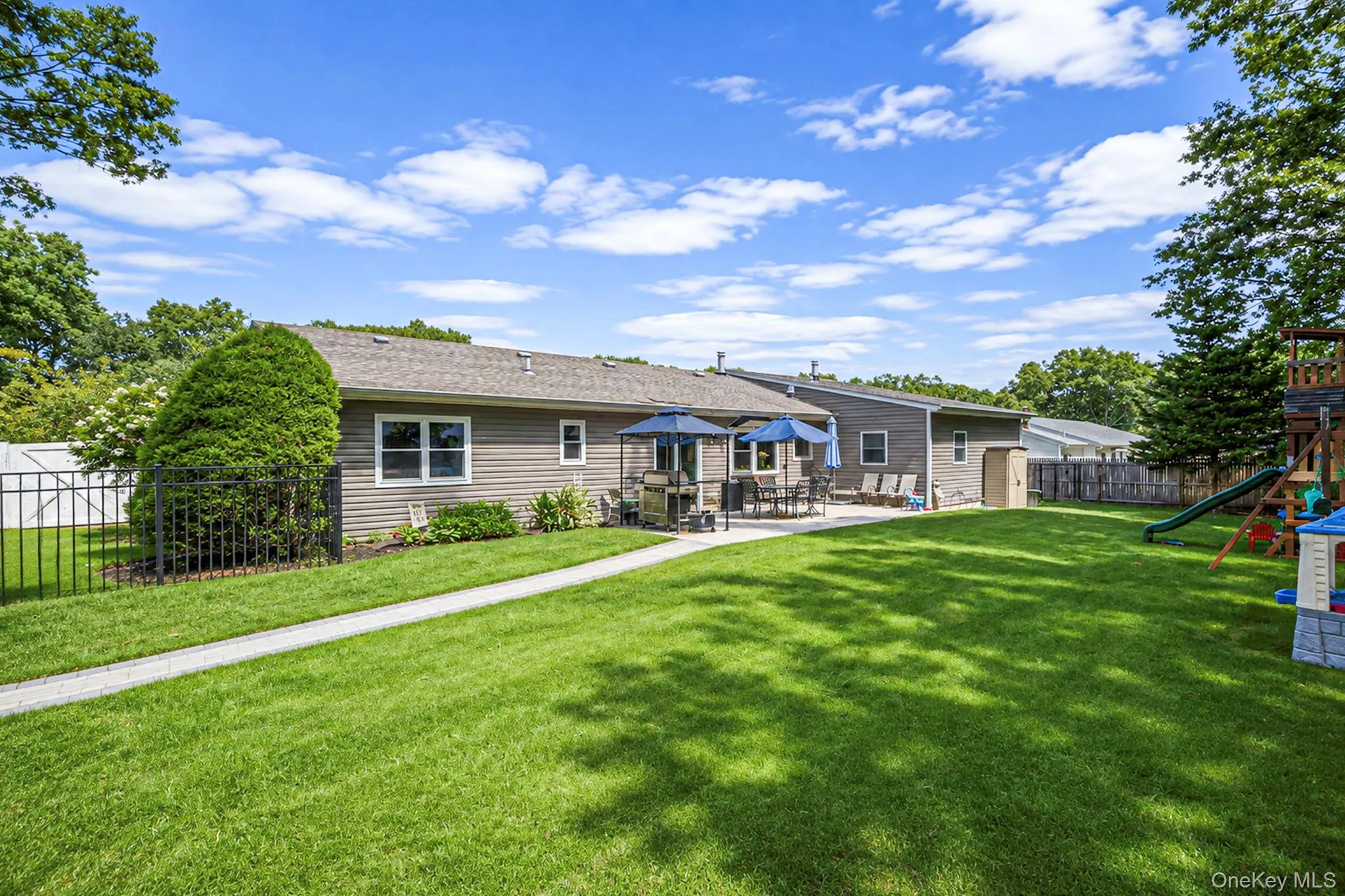 12 Sandpiper Lane, Brookhaven, NY, 3 Bedrooms Bedrooms, 7 Rooms Rooms,2 BathroomsBathrooms,Residential,For Rent,Sandpiper,0,1045102 12 Sandpiper Lane, Brookhaven, NY, 3 Bedrooms Bedrooms, 7 Rooms Rooms,2 BathroomsBathrooms,Residential,For Rent,Sandpiper,0,1045102