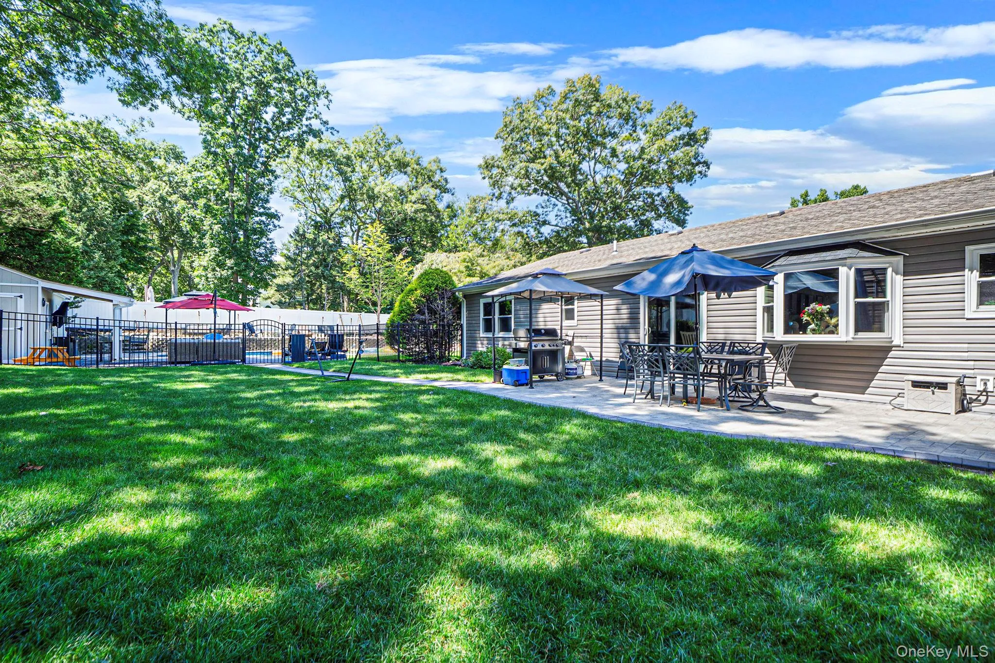 12 Sandpiper Lane, Brookhaven, NY, 3 Bedrooms Bedrooms, 7 Rooms Rooms,2 BathroomsBathrooms,Residential,For Rent,Sandpiper,0,1045102 12 Sandpiper Lane, Brookhaven, NY, 3 Bedrooms Bedrooms, 7 Rooms Rooms,2 BathroomsBathrooms,Residential,For Rent,Sandpiper,0,1045102