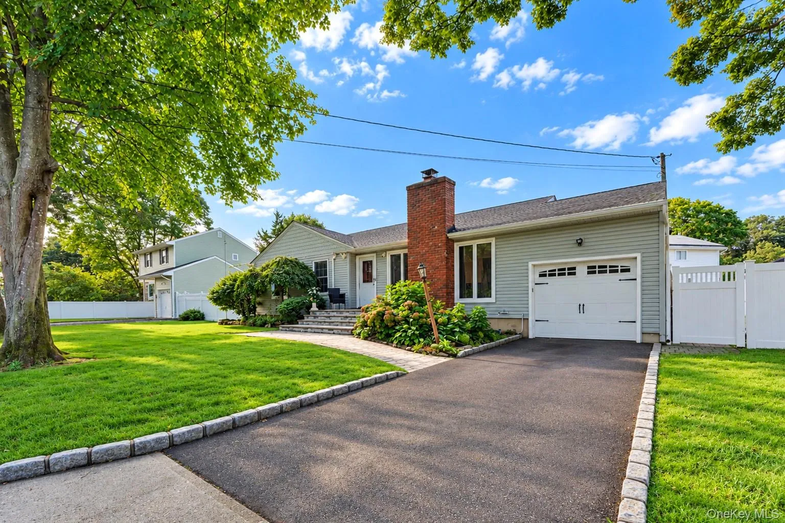 145 Thames Street, Brookhaven, NY, 3 Bedrooms Bedrooms, 9 Rooms Rooms,2 BathroomsBathrooms,Residential,For Rent,Thames,0,1045103 145 Thames Street, Brookhaven, NY, 3 Bedrooms Bedrooms, 9 Rooms Rooms,2 BathroomsBathrooms,Residential,For Rent,Thames,0,1045103