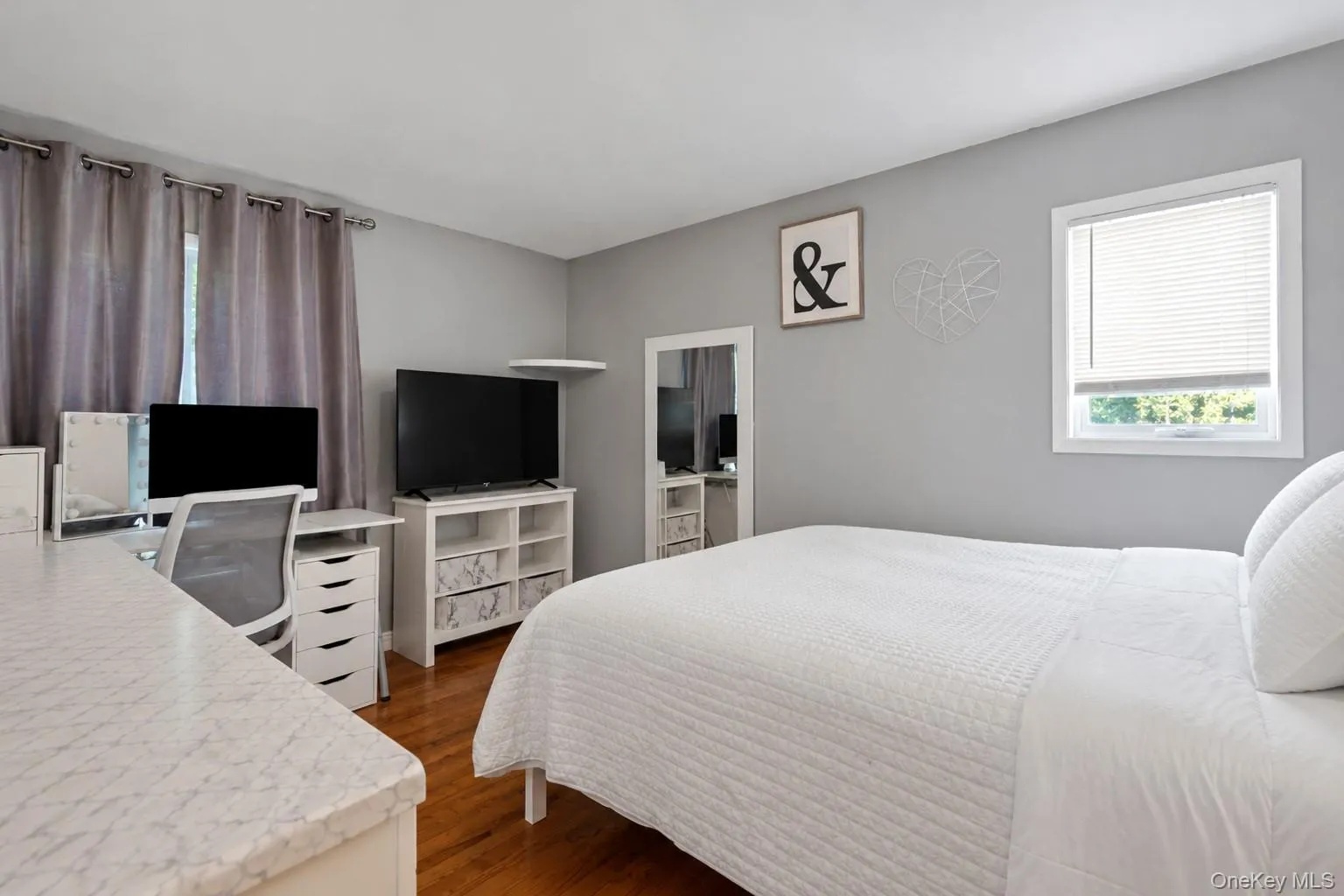 145 Thames Street, Brookhaven, NY, 3 Bedrooms Bedrooms, 9 Rooms Rooms,2 BathroomsBathrooms,Residential,For Rent,Thames,0,1045103 145 Thames Street, Brookhaven, NY, 3 Bedrooms Bedrooms, 9 Rooms Rooms,2 BathroomsBathrooms,Residential,For Rent,Thames,0,1045103