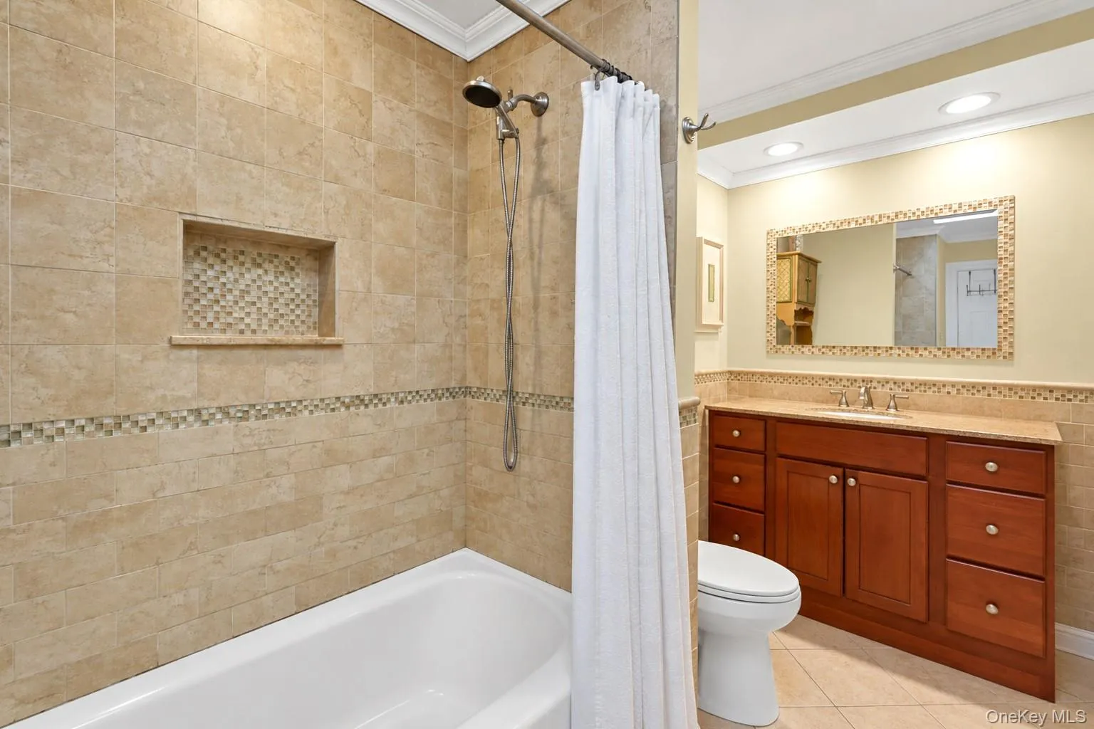 145 Thames Street, Brookhaven, NY, 3 Bedrooms Bedrooms, 9 Rooms Rooms,2 BathroomsBathrooms,Residential,For Rent,Thames,0,1045103 145 Thames Street, Brookhaven, NY, 3 Bedrooms Bedrooms, 9 Rooms Rooms,2 BathroomsBathrooms,Residential,For Rent,Thames,0,1045103