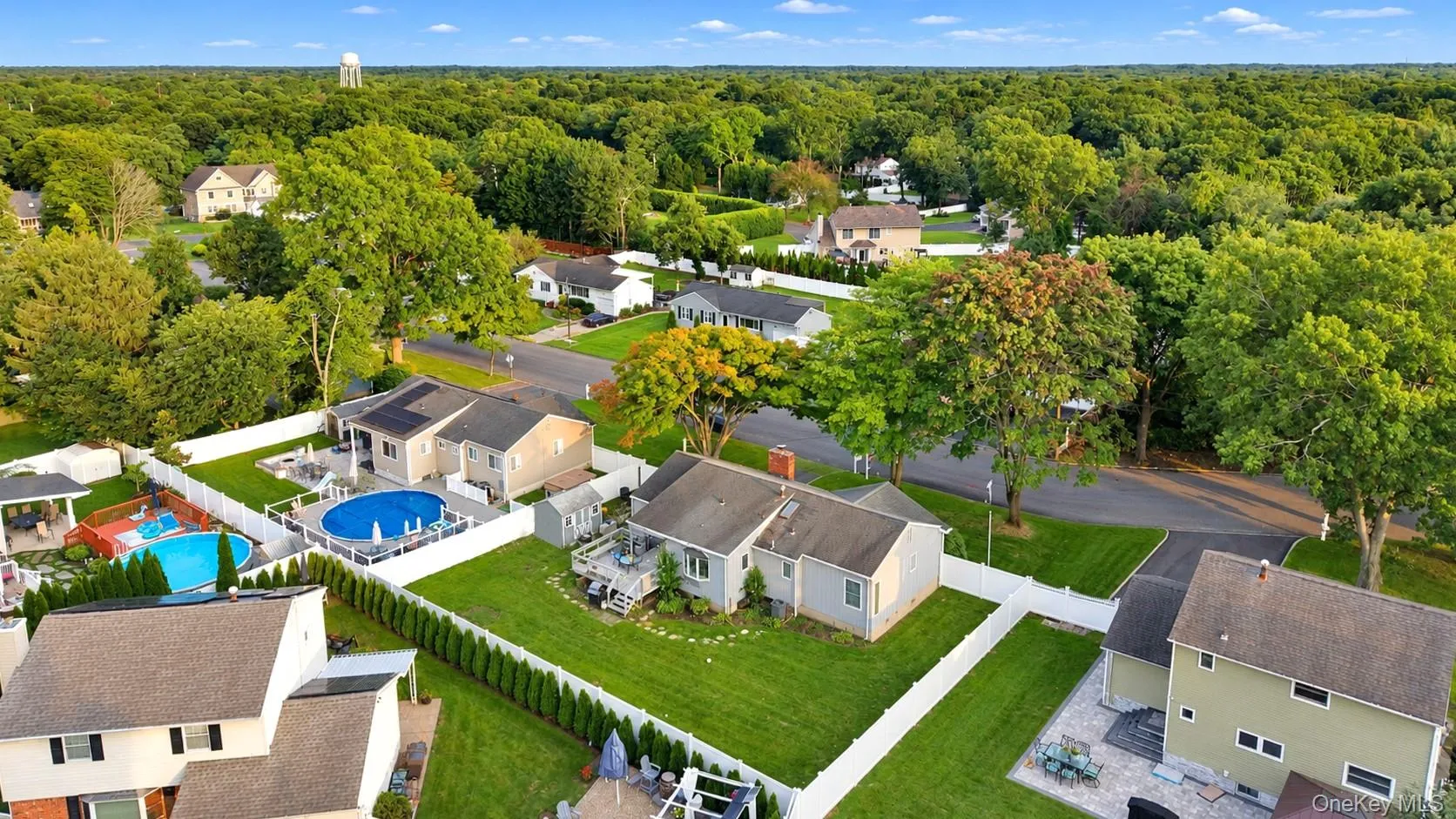 145 Thames Street, Brookhaven, NY, 3 Bedrooms Bedrooms, 9 Rooms Rooms,2 BathroomsBathrooms,Residential,For Rent,Thames,0,1045103 145 Thames Street, Brookhaven, NY, 3 Bedrooms Bedrooms, 9 Rooms Rooms,2 BathroomsBathrooms,Residential,For Rent,Thames,0,1045103