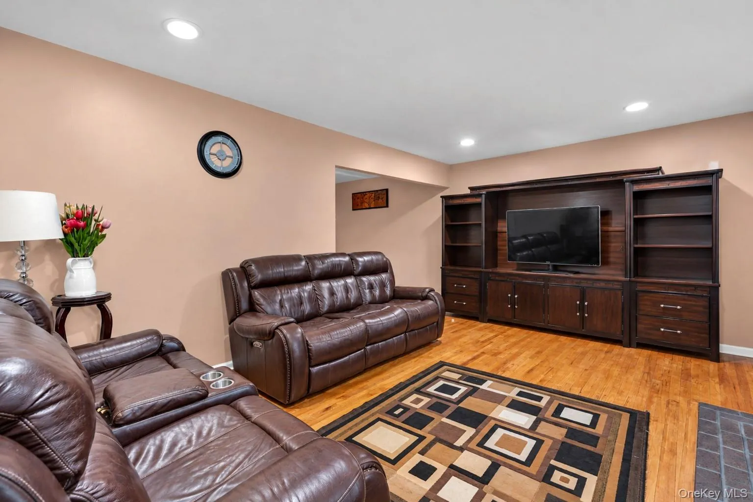 145 Thames Street, Brookhaven, NY, 3 Bedrooms Bedrooms, 9 Rooms Rooms,2 BathroomsBathrooms,Residential,For Rent,Thames,0,1045103 145 Thames Street, Brookhaven, NY, 3 Bedrooms Bedrooms, 9 Rooms Rooms,2 BathroomsBathrooms,Residential,For Rent,Thames,0,1045103