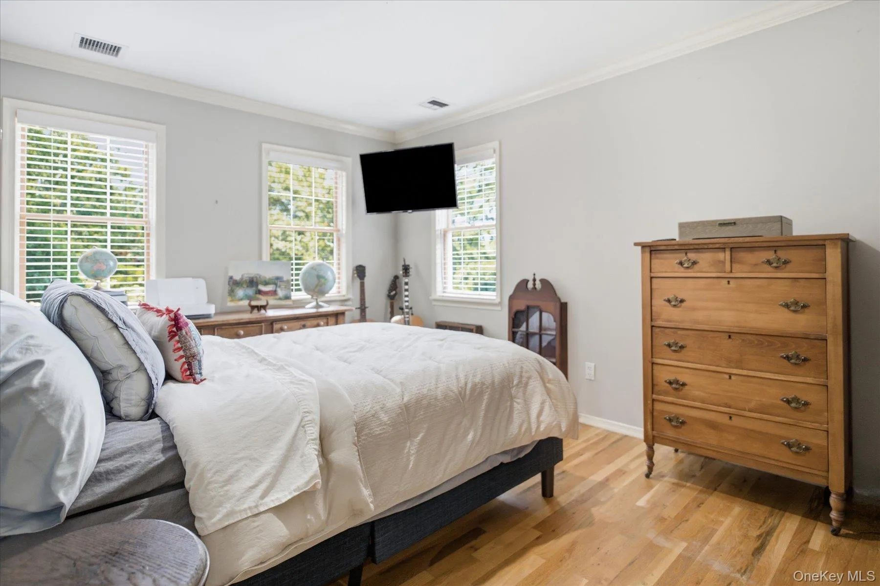 147B Old Country Road, Southampton, NY, 4 Bedrooms Bedrooms, 10 Rooms Rooms,2 BathroomsBathrooms,Residential,For Rent,Old Country,0,1045104 147B Old Country Road, Southampton, NY, 4 Bedrooms Bedrooms, 10 Rooms Rooms,2 BathroomsBathrooms,Residential,For Rent,Old Country,0,1045104