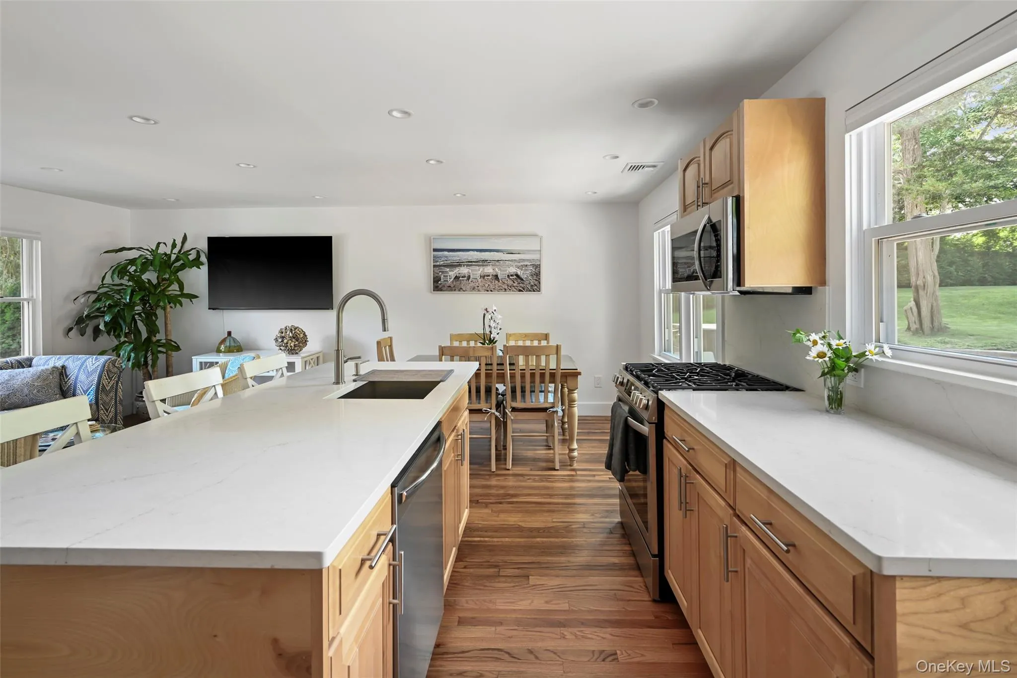 845 County Road 39, Southampton, NY, 4 Bedrooms Bedrooms, 6 Rooms Rooms,2 BathroomsBathrooms,Residential,For Rent,County Road 39,0,1045106 845 County Road 39, Southampton, NY, 4 Bedrooms Bedrooms, 6 Rooms Rooms,2 BathroomsBathrooms,Residential,For Rent,County Road 39,0,1045106