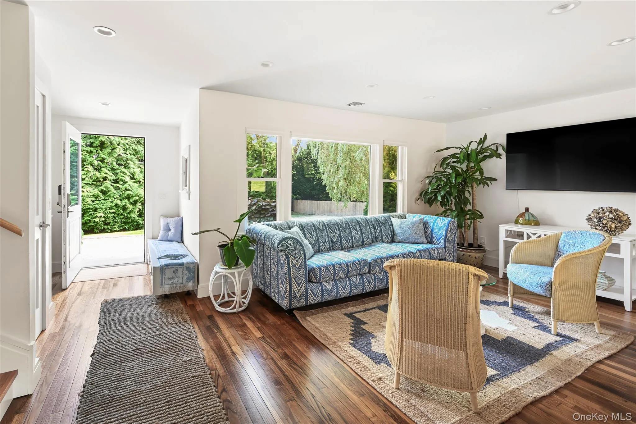 845 County Road 39, Southampton, NY, 4 Bedrooms Bedrooms, 6 Rooms Rooms,2 BathroomsBathrooms,Residential,For Rent,County Road 39,0,1045106 845 County Road 39, Southampton, NY, 4 Bedrooms Bedrooms, 6 Rooms Rooms,2 BathroomsBathrooms,Residential,For Rent,County Road 39,0,1045106