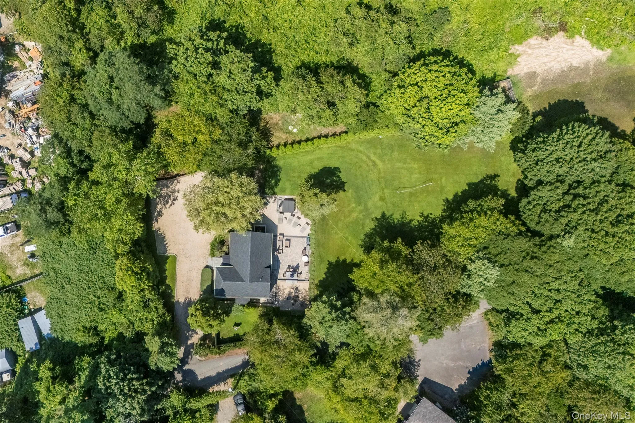 845 County Road 39, Southampton, NY, 4 Bedrooms Bedrooms, 6 Rooms Rooms,2 BathroomsBathrooms,Residential,For Rent,County Road 39,0,1045106 845 County Road 39, Southampton, NY, 4 Bedrooms Bedrooms, 6 Rooms Rooms,2 BathroomsBathrooms,Residential,For Rent,County Road 39,0,1045106
