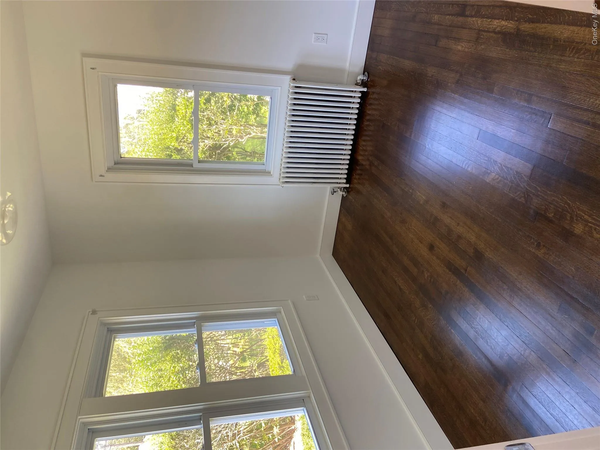424 Sweezy Avenue, Riverhead, NY, 3 Bedrooms Bedrooms, 5 Rooms Rooms,1 BathroomBathrooms,Residential Lease,For Rent,Sweezy,0,1045107 424 Sweezy Avenue, Riverhead, NY, 3 Bedrooms Bedrooms, 5 Rooms Rooms,1 BathroomBathrooms,Residential Lease,For Rent,Sweezy,0,1045107