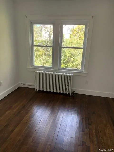 424 Sweezy Avenue, Riverhead, NY, 3 Bedrooms Bedrooms, 5 Rooms Rooms,1 BathroomBathrooms,Residential Lease,For Rent,Sweezy,0,1045107 424 Sweezy Avenue, Riverhead, NY, 3 Bedrooms Bedrooms, 5 Rooms Rooms,1 BathroomBathrooms,Residential Lease,For Rent,Sweezy,0,1045107