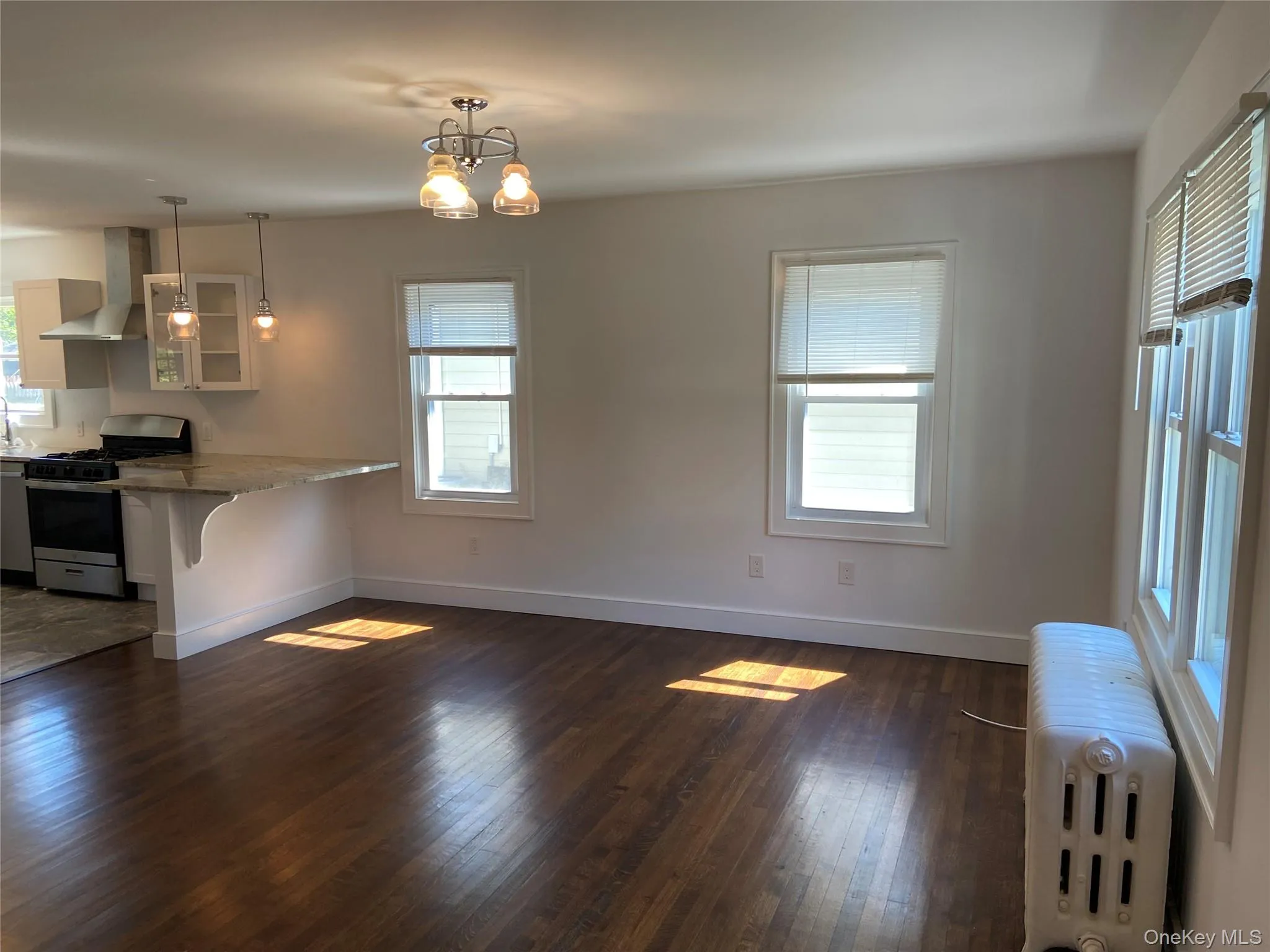 424 Sweezy Avenue, Riverhead, NY, 3 Bedrooms Bedrooms, 5 Rooms Rooms,1 BathroomBathrooms,Residential Lease,For Rent,Sweezy,0,1045107 424 Sweezy Avenue, Riverhead, NY, 3 Bedrooms Bedrooms, 5 Rooms Rooms,1 BathroomBathrooms,Residential Lease,For Rent,Sweezy,0,1045107